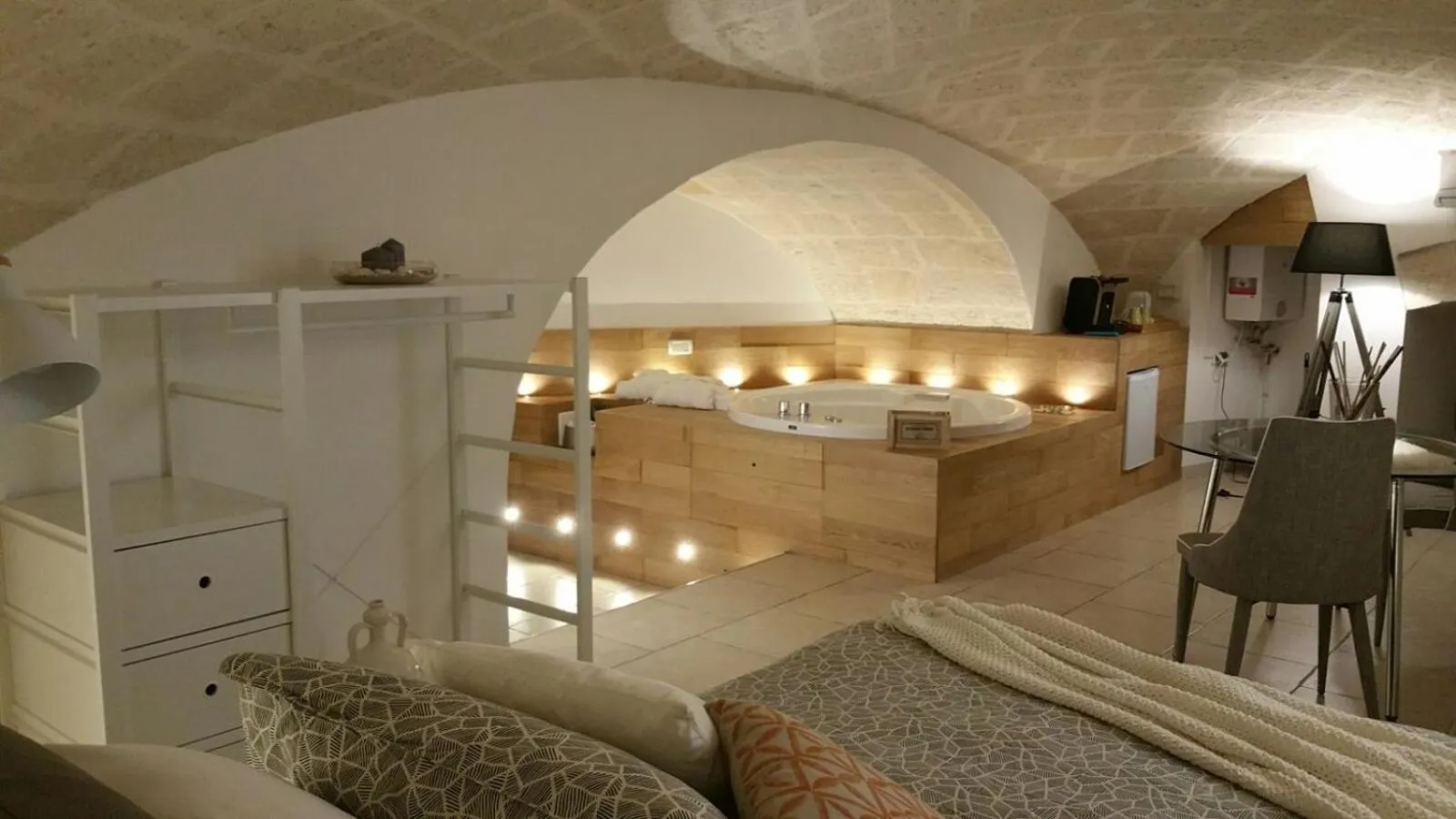 Bedroom in Palazzo Kapece