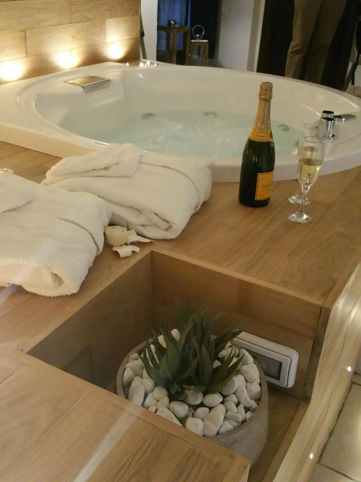 Hot Tub in Palazzo Kapece