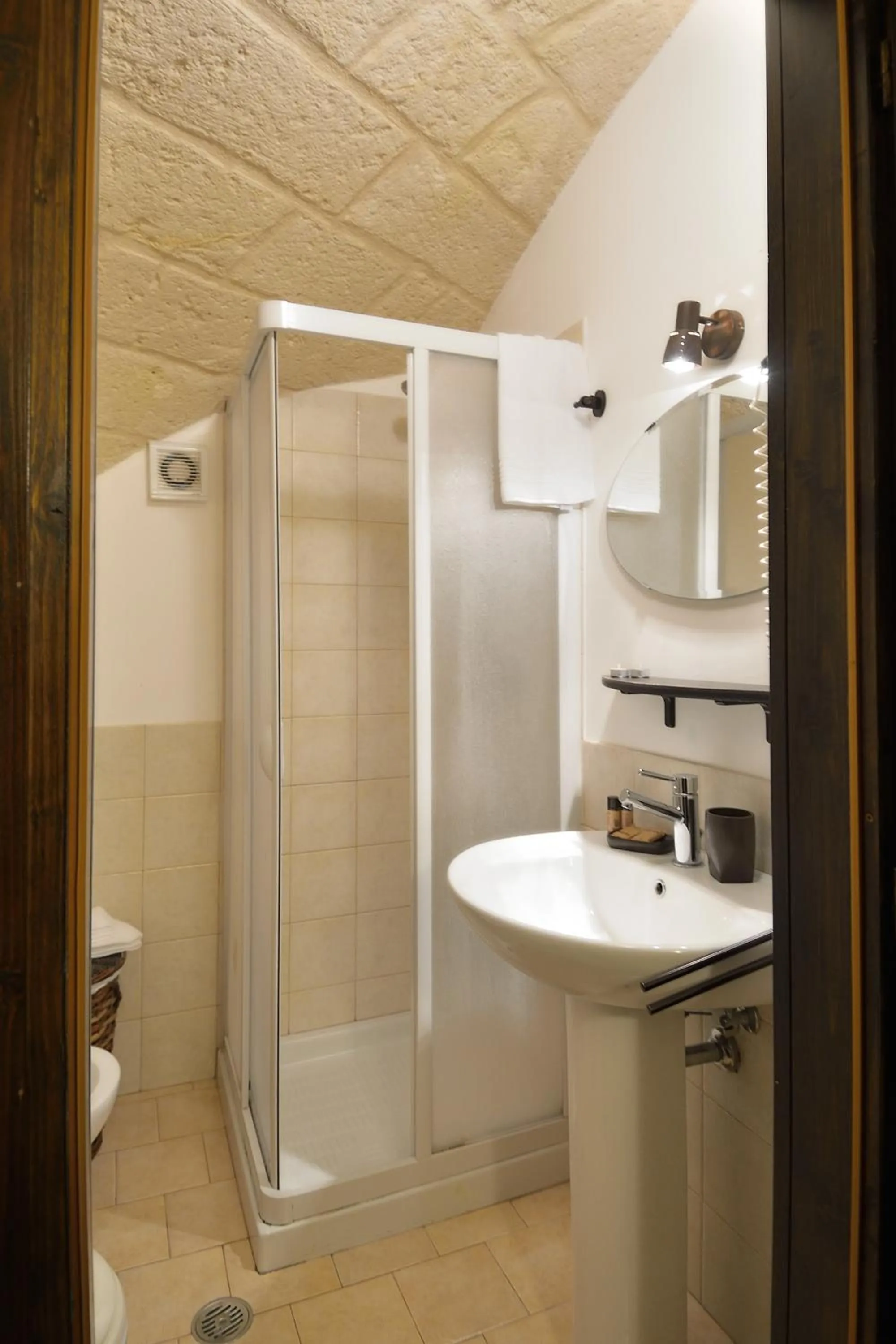 Shower in Palazzo Kapece