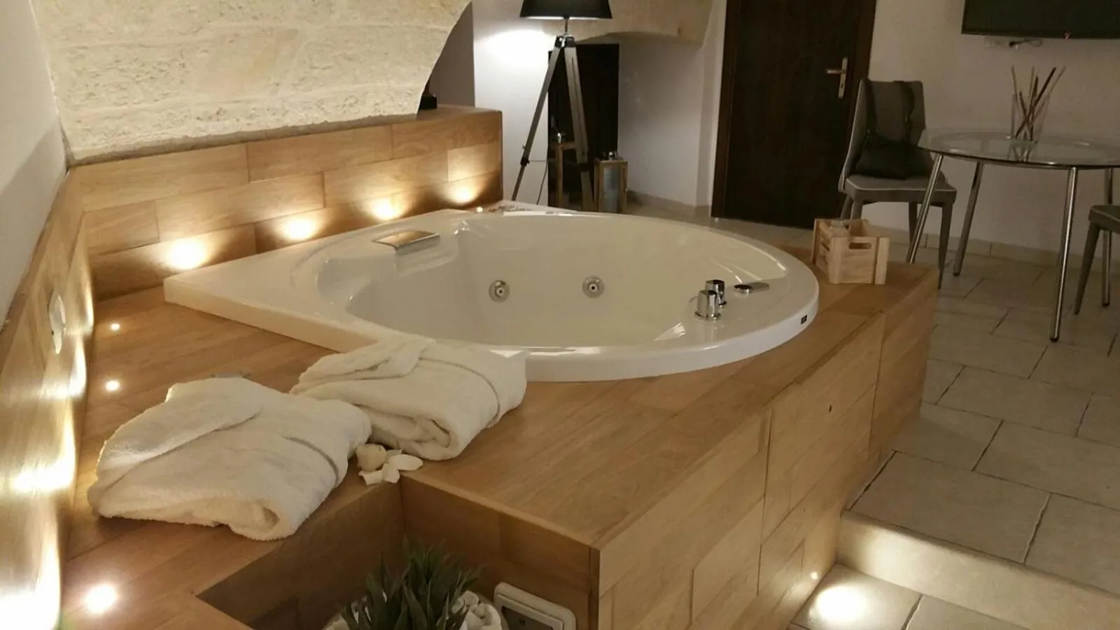 Hot Tub in Palazzo Kapece