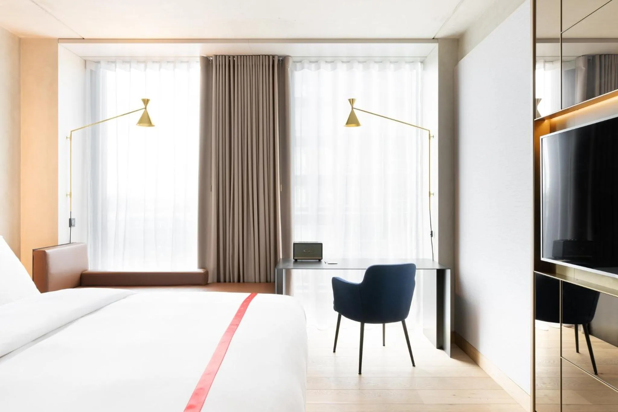 Photo of the whole room, Bed in Ruby Emma Hotel Amsterdam