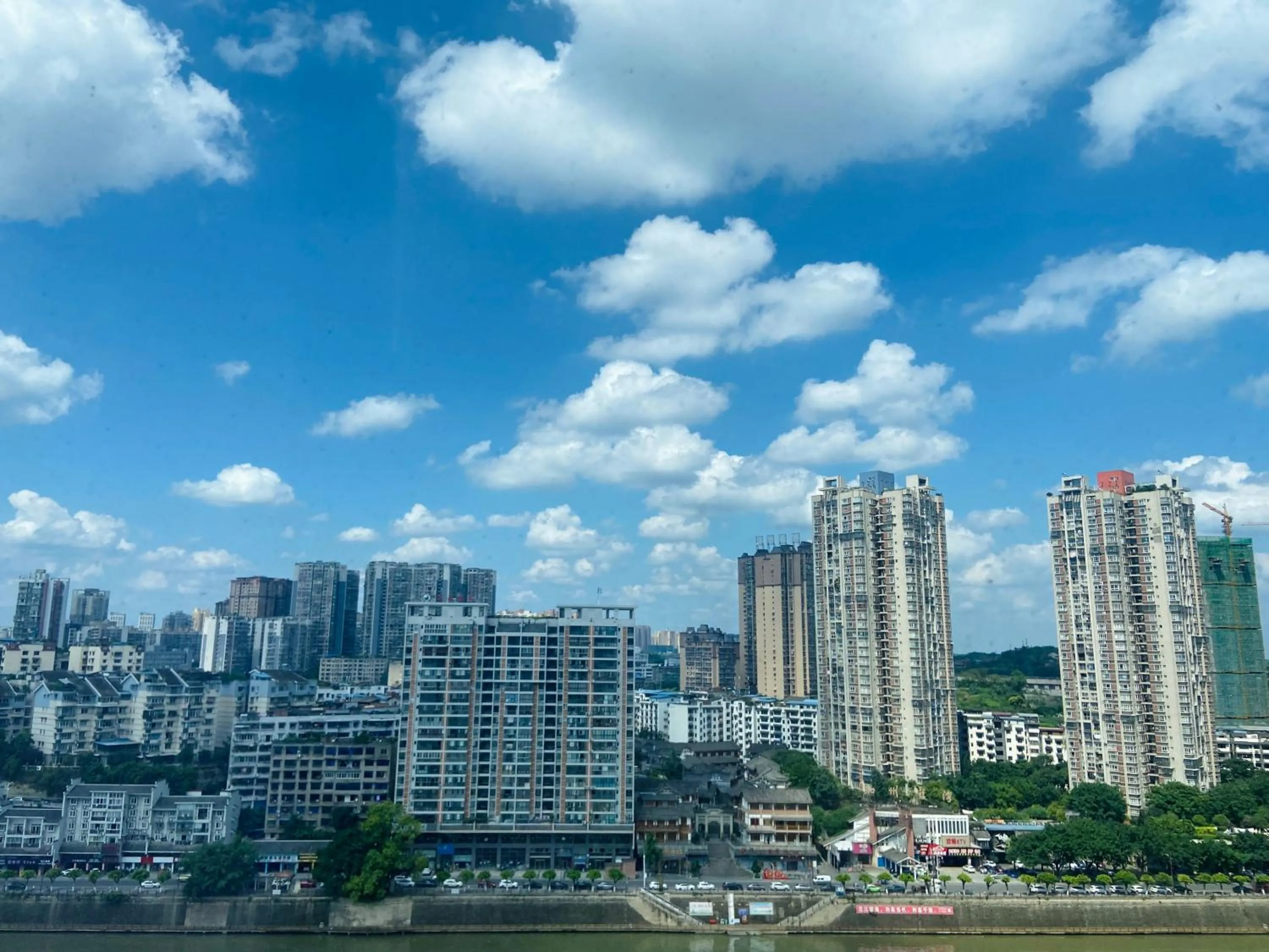 Property building in Holiday Inn Neijiang Riverside by IHG