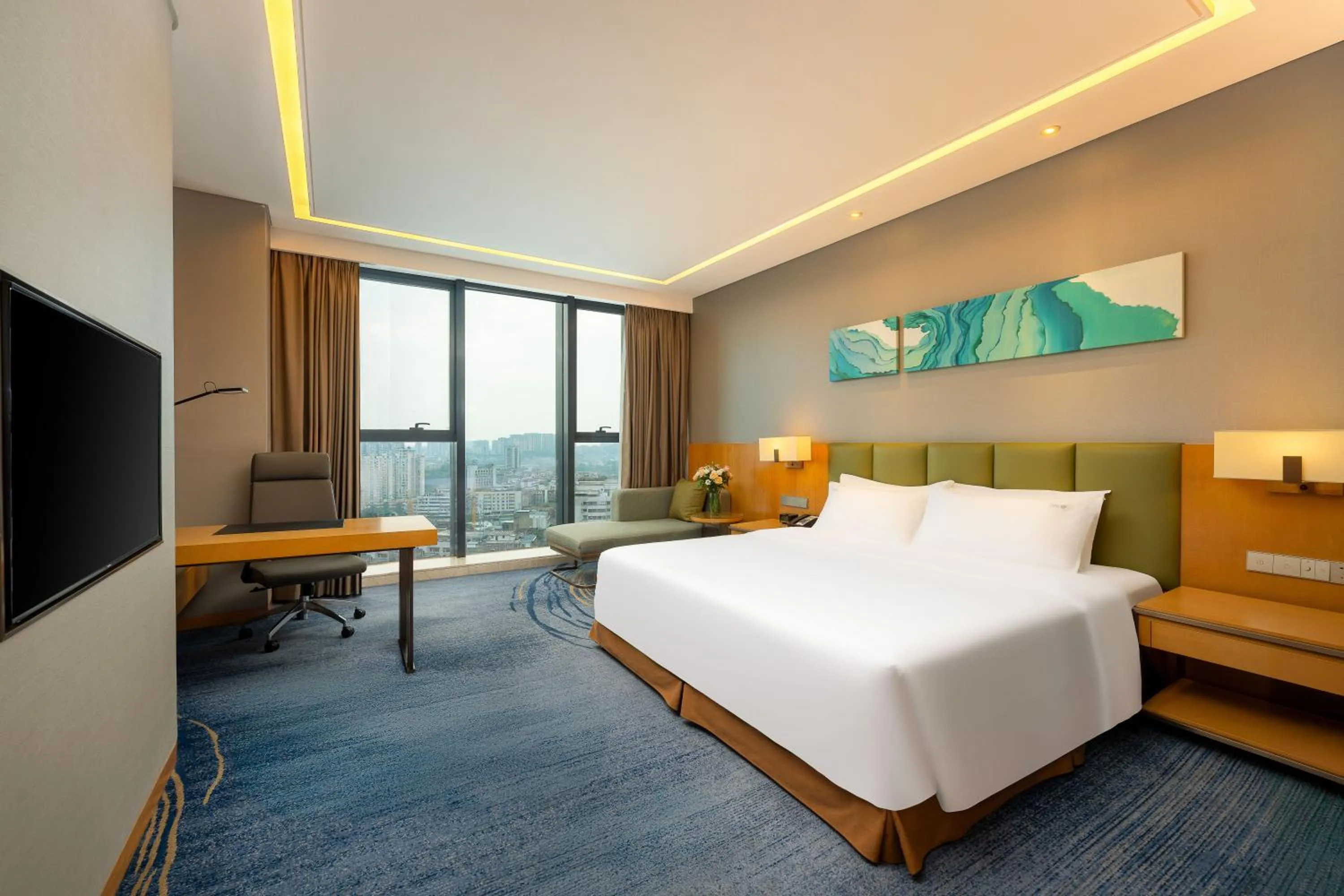 Photo of the whole room, Bed in Holiday Inn Neijiang Riverside by IHG