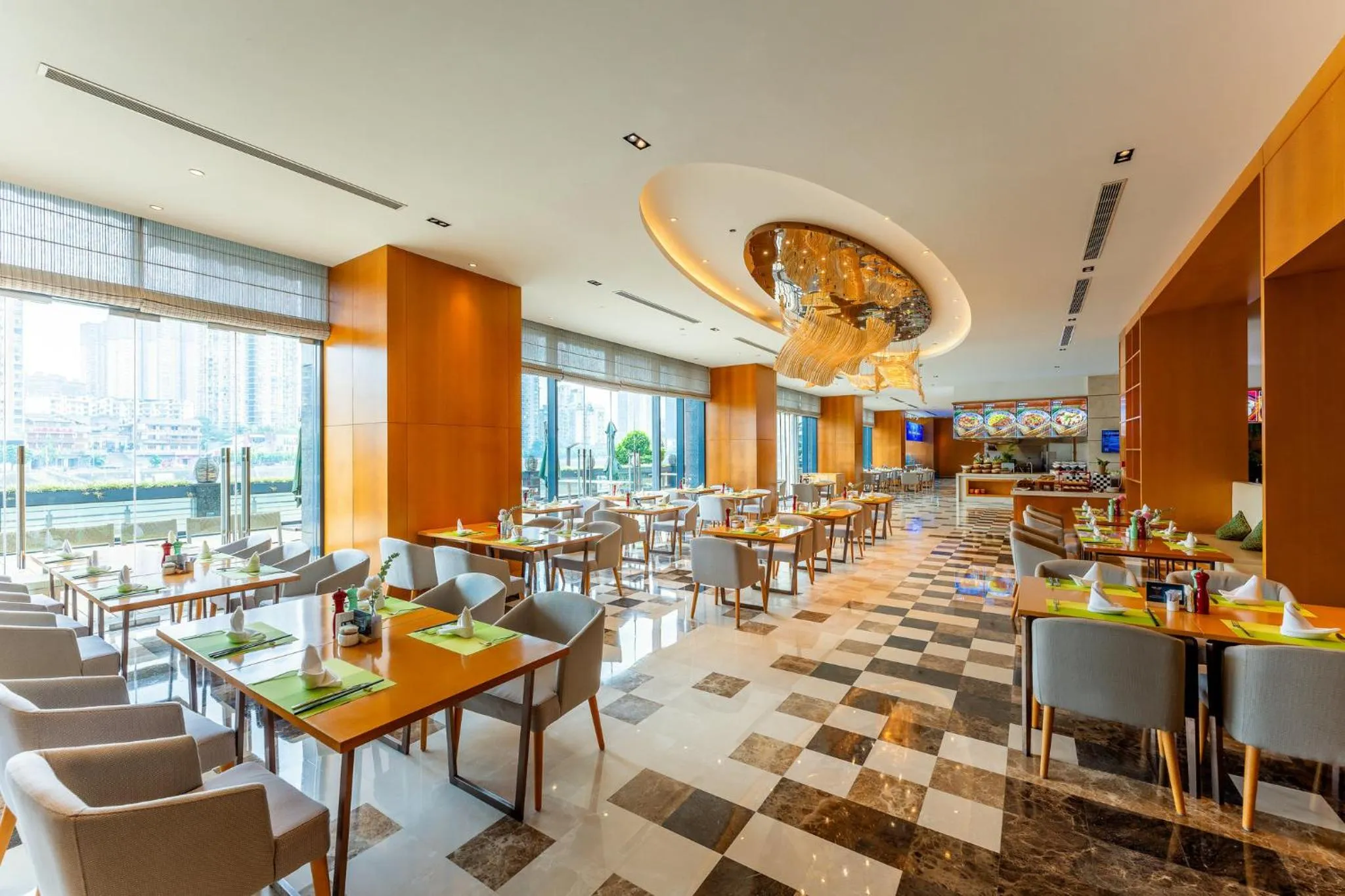 Restaurant/places to eat in Holiday Inn Neijiang Riverside by IHG