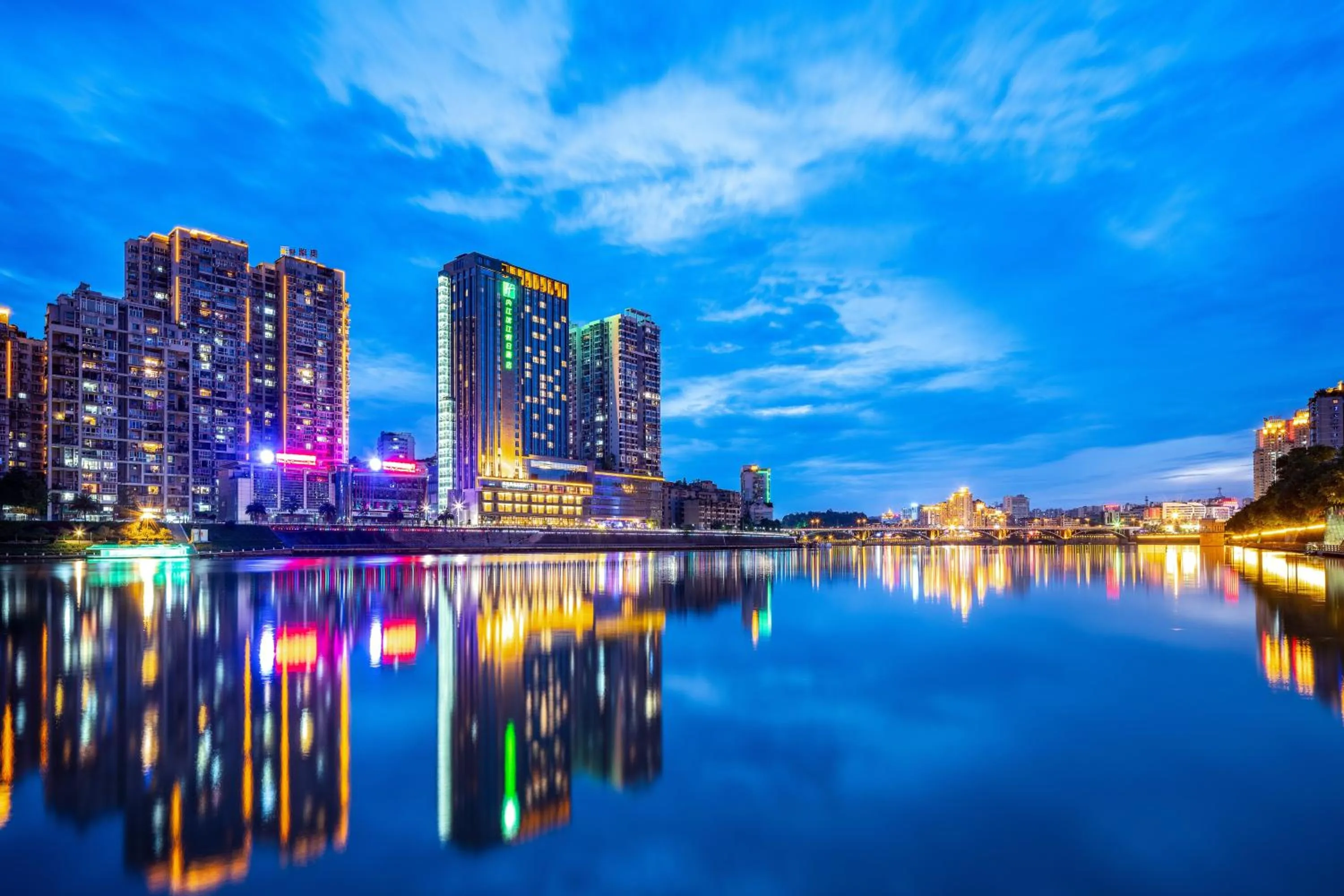 Nearby landmark in Holiday Inn Neijiang Riverside by IHG