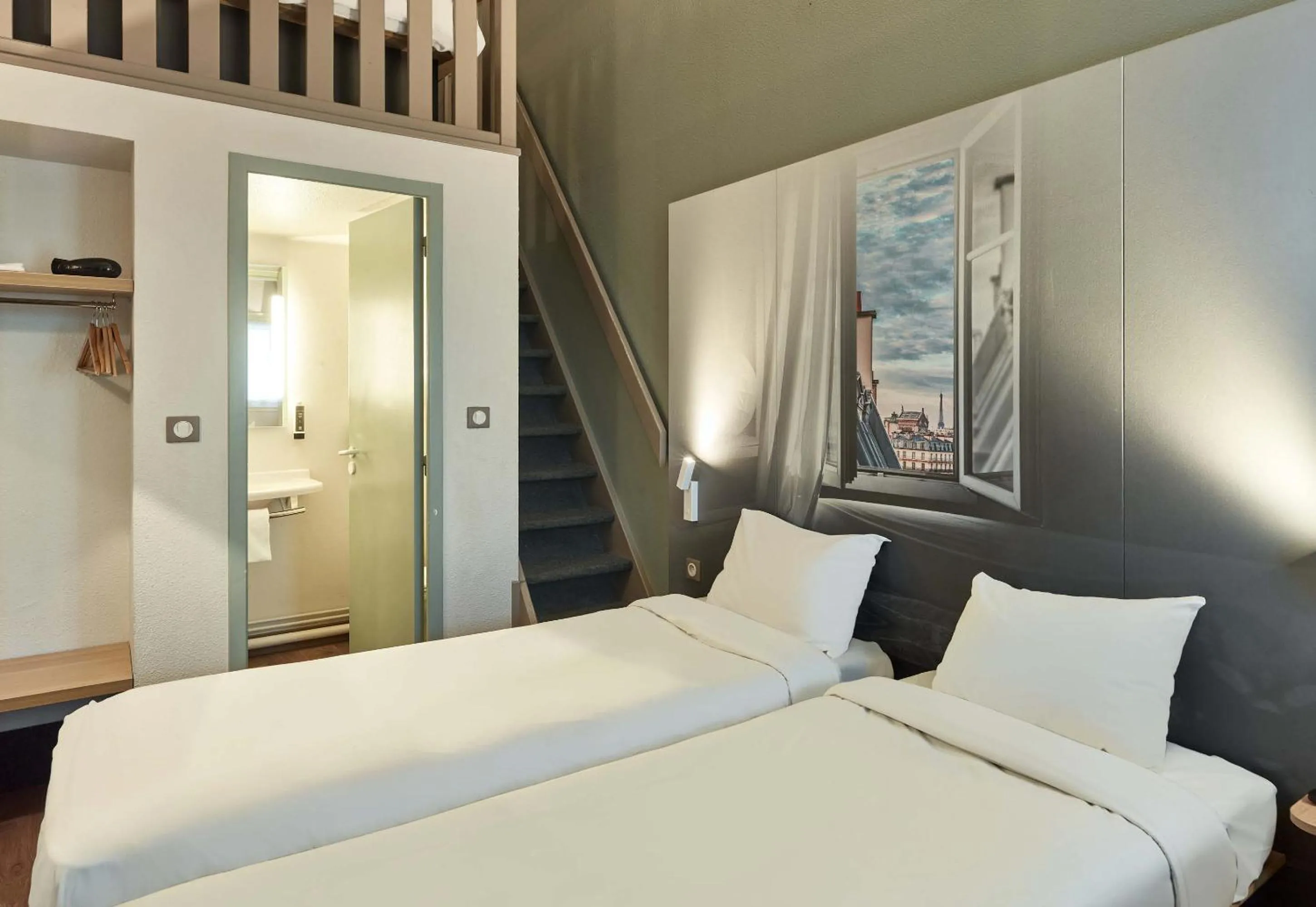 Bedroom, Bed in B&B HOTEL Orgeval