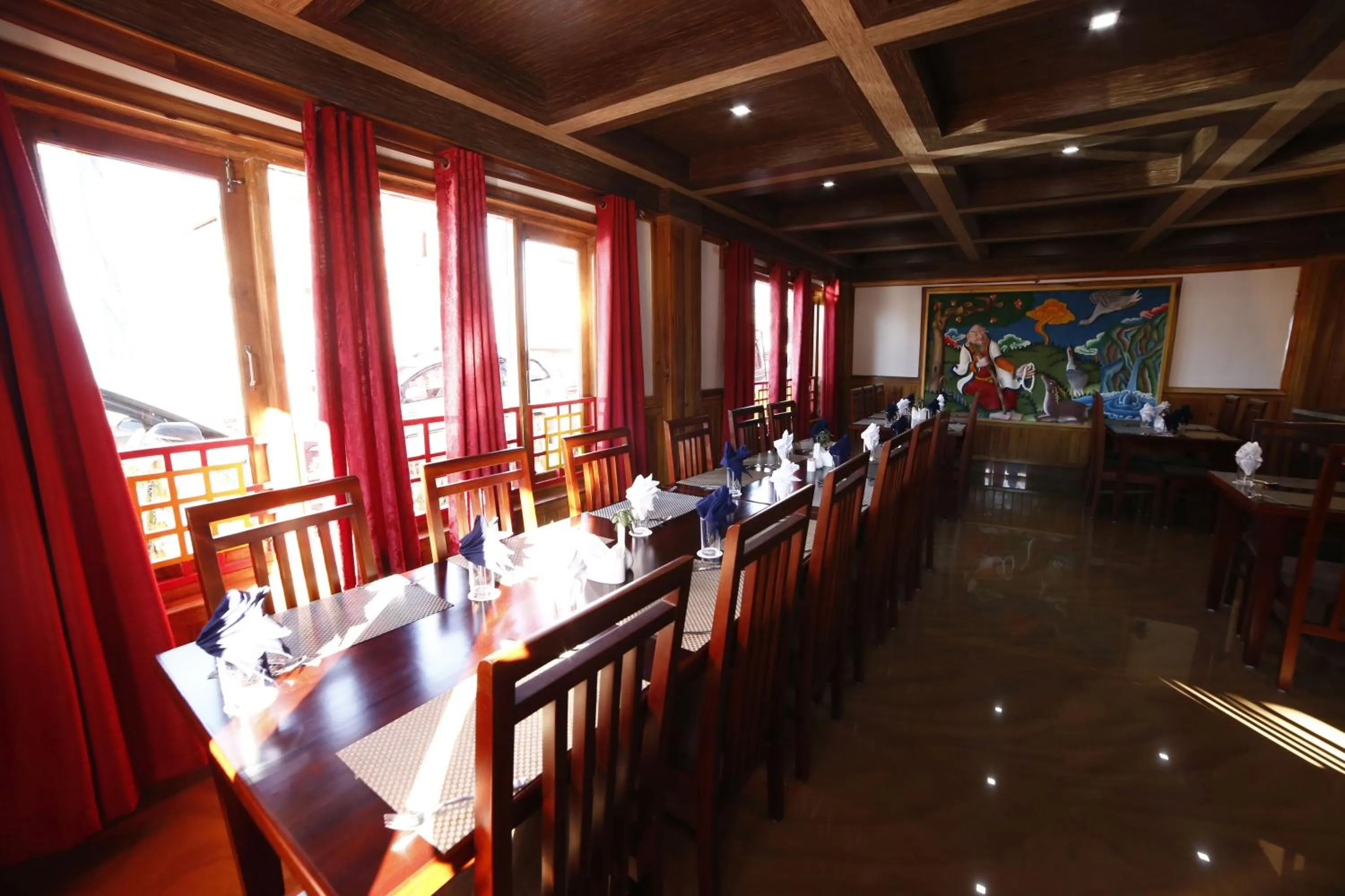 Restaurant/places to eat in Buddha Retreat
