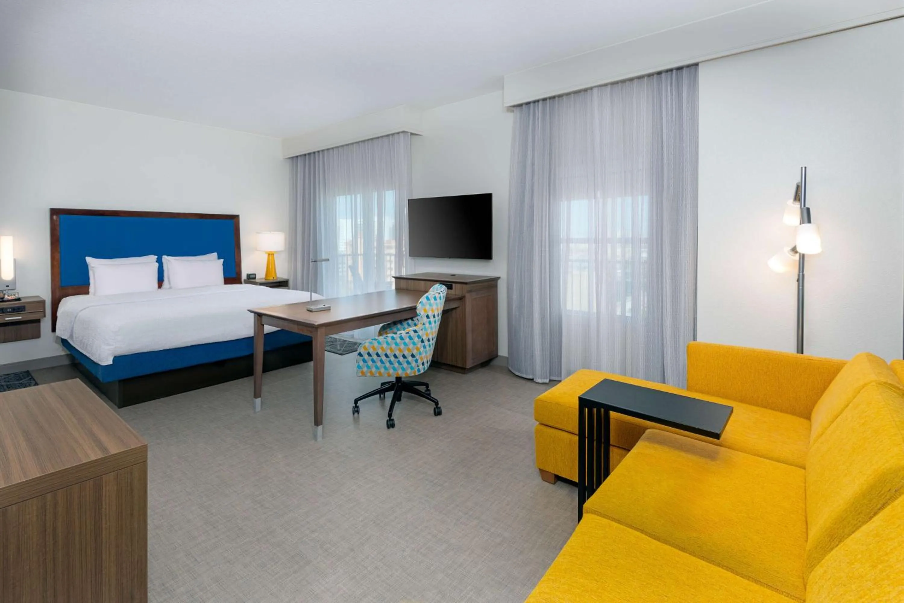 Bed in Hampton Inn and Suites Clearwater Beach