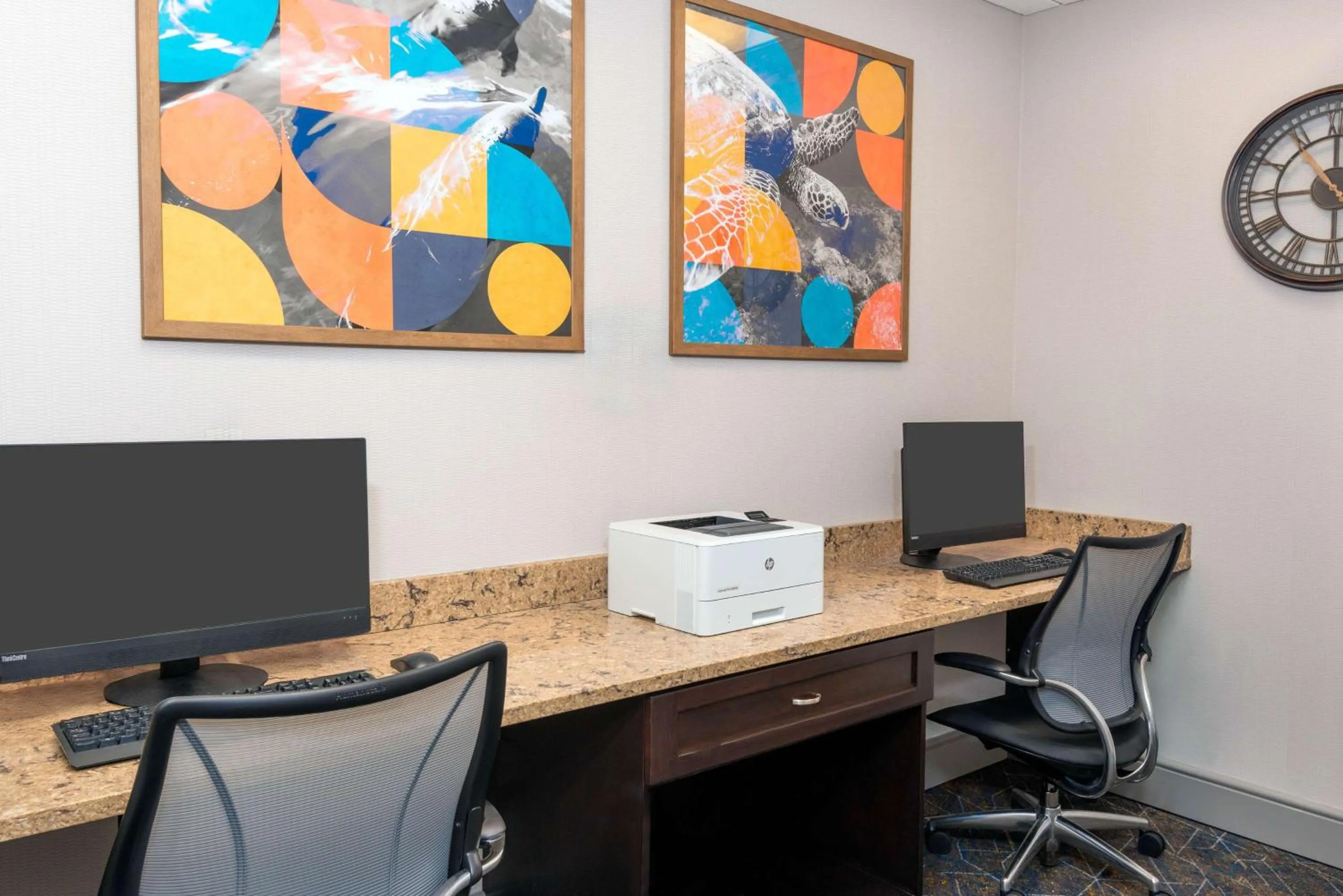 Business facilities in Hampton Inn and Suites Clearwater Beach