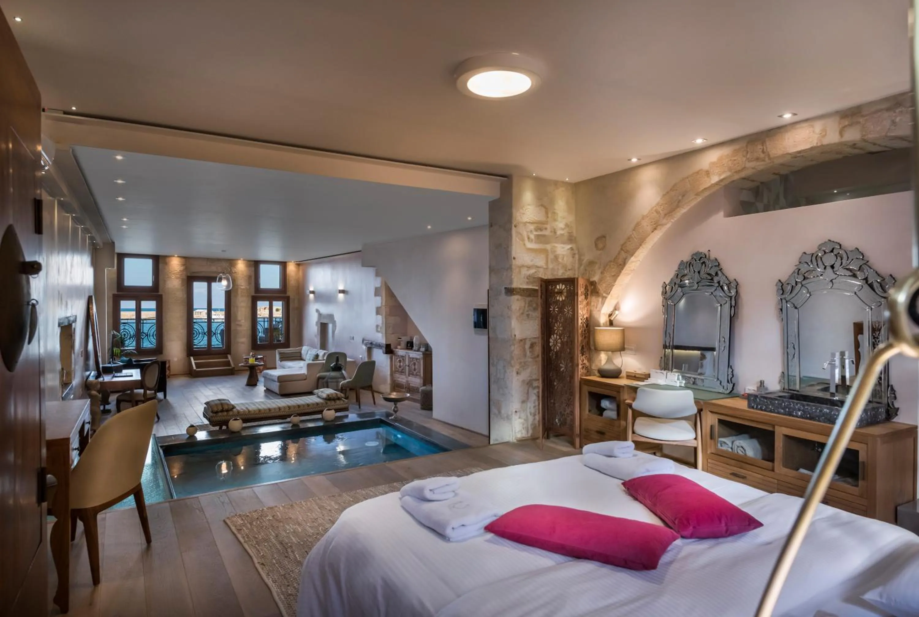 Photo of the whole room, Bed in Residenza Vranas Boutique Hotel