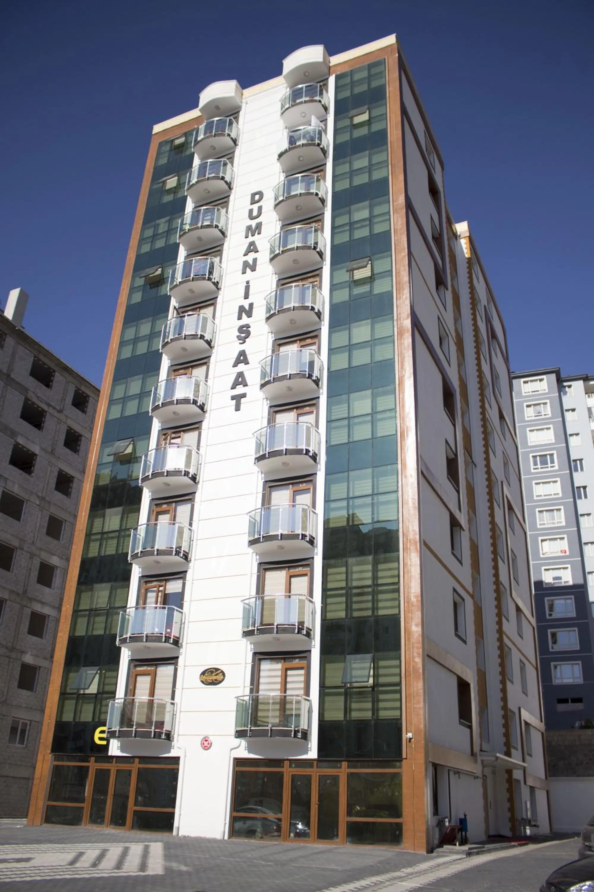 Property building in Duman Safir Rezidans