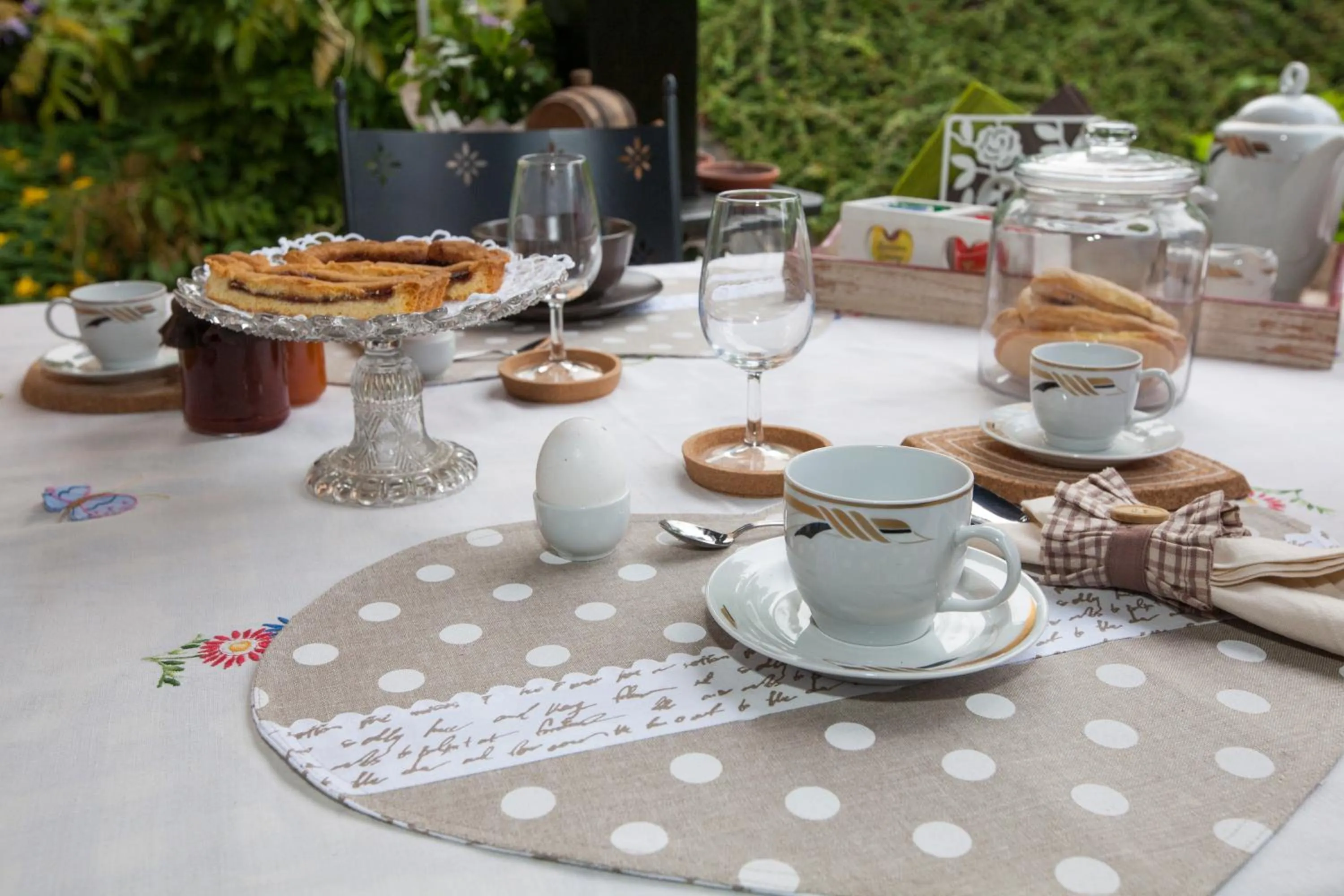 Food in Cugi Bed and Breakfast