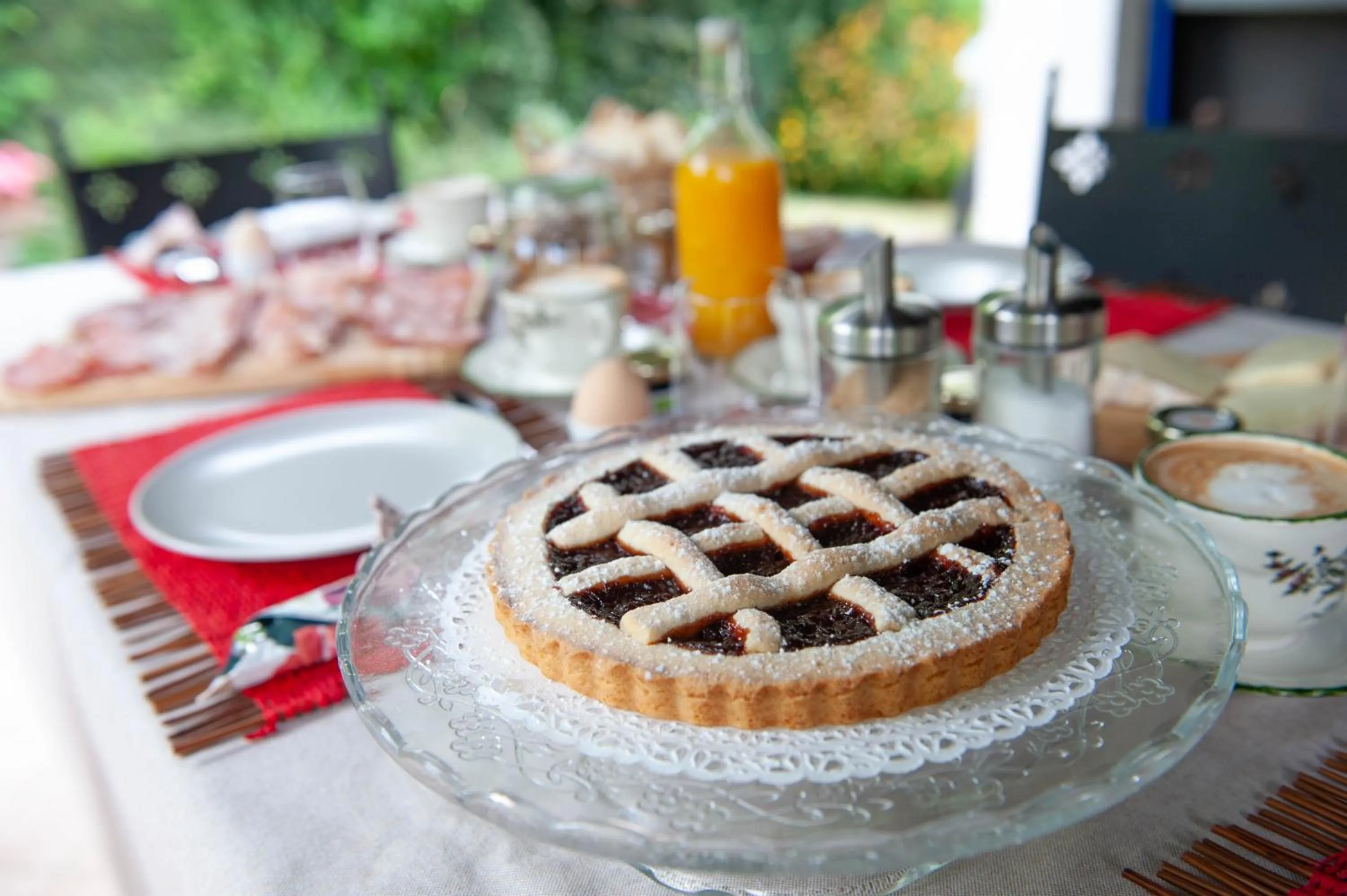 Breakfast in Cugi Bed and Breakfast