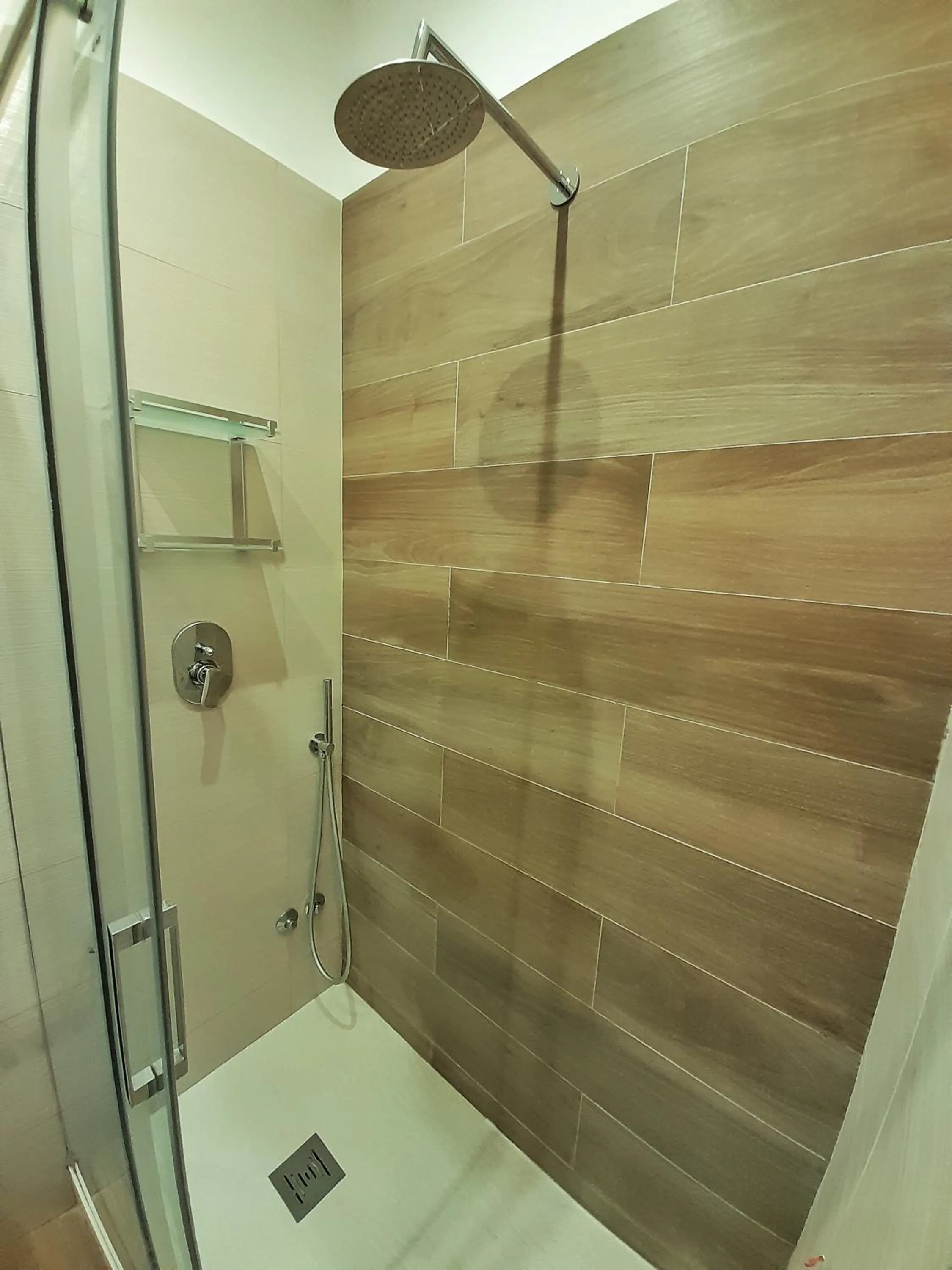 Shower in B&B Il Ritratto