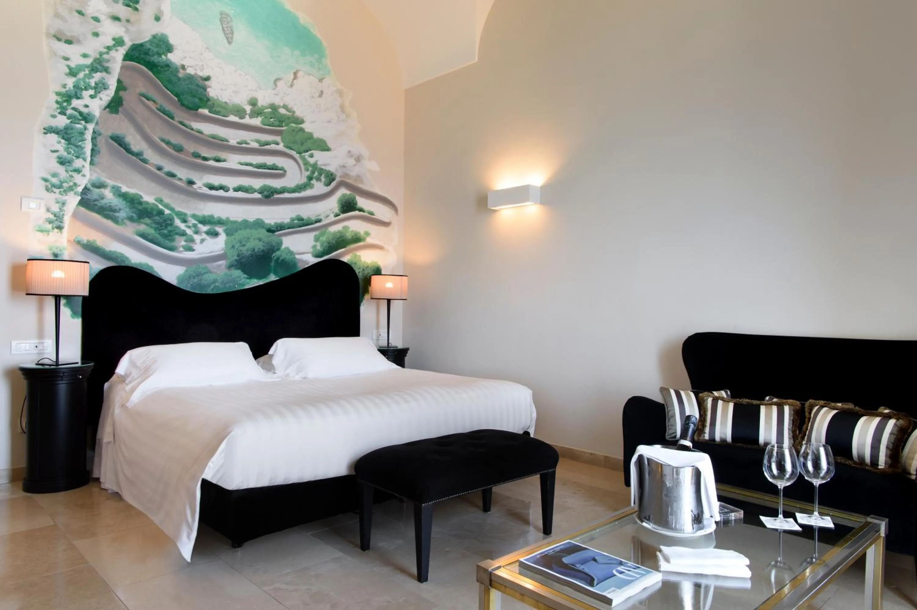 Bedroom, Bed in Villa Marina Capri