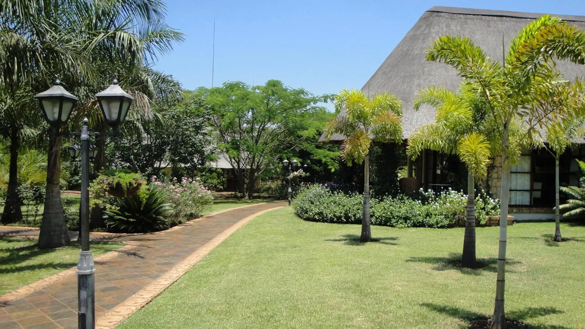 Property building in Summerfield Botanical Garden & Exclusive Resort