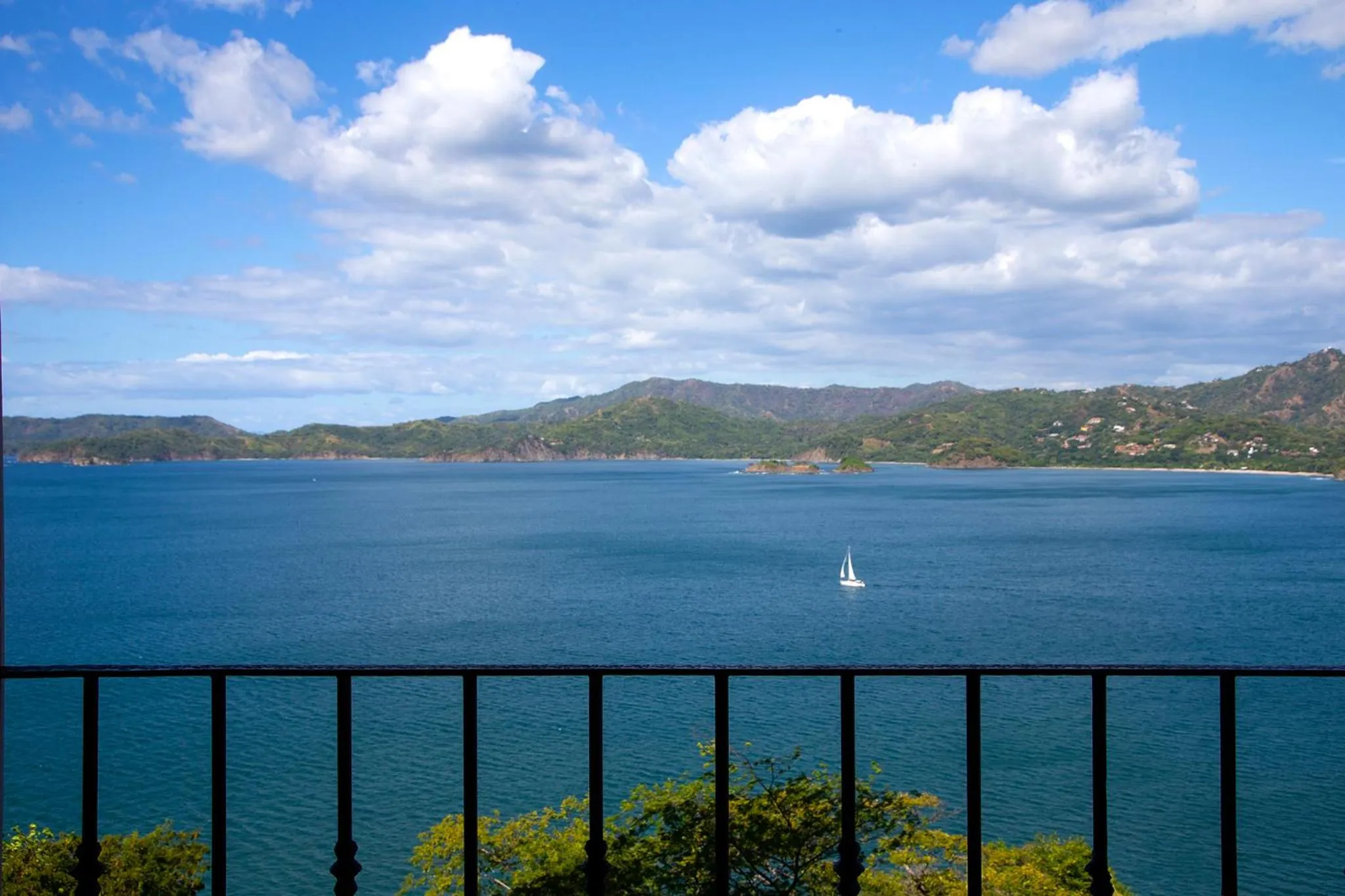 Balcony/Terrace in 360 Splendor Del Pacifico Residences
