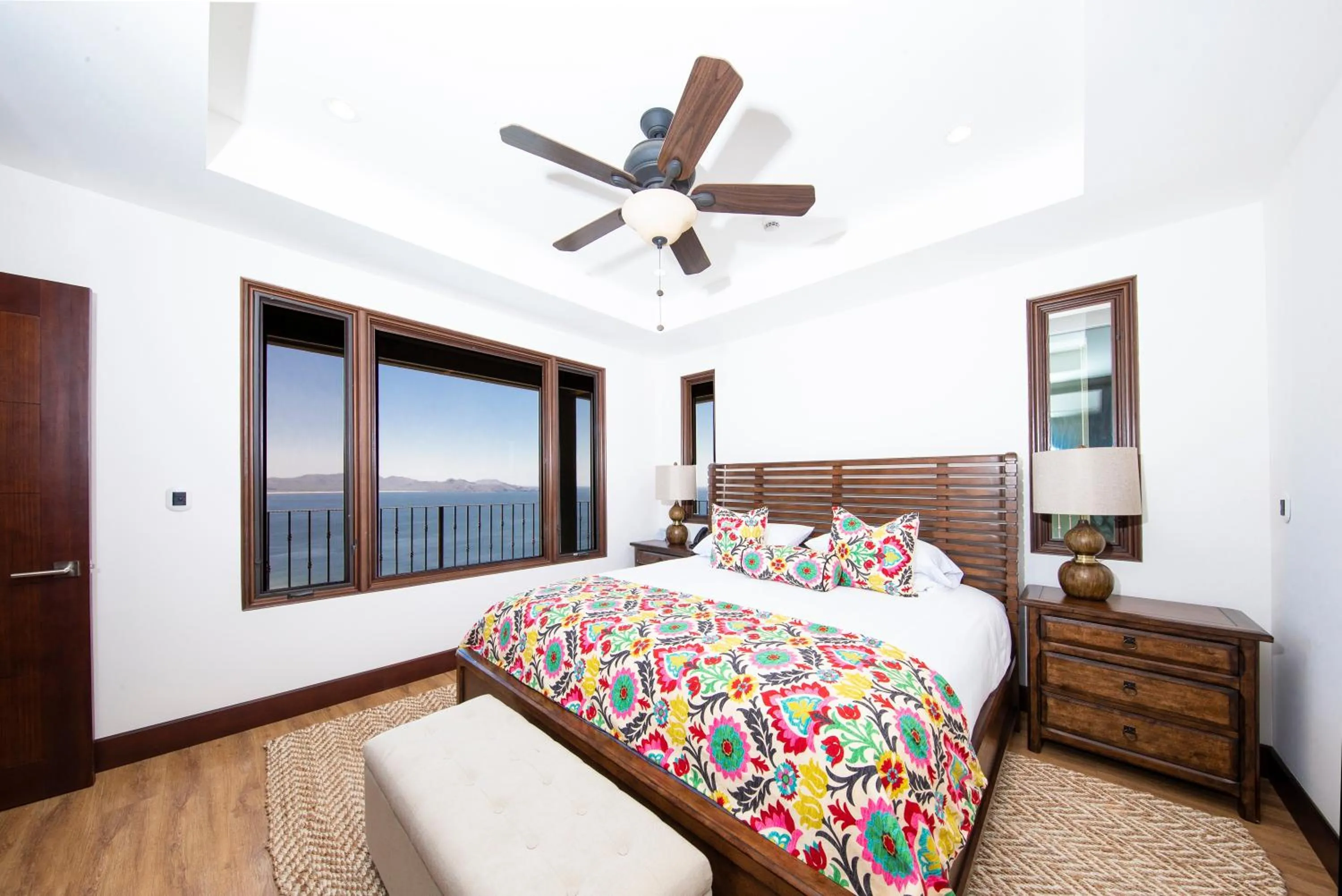 Bedroom, Bed in 360 Splendor Del Pacifico Residences