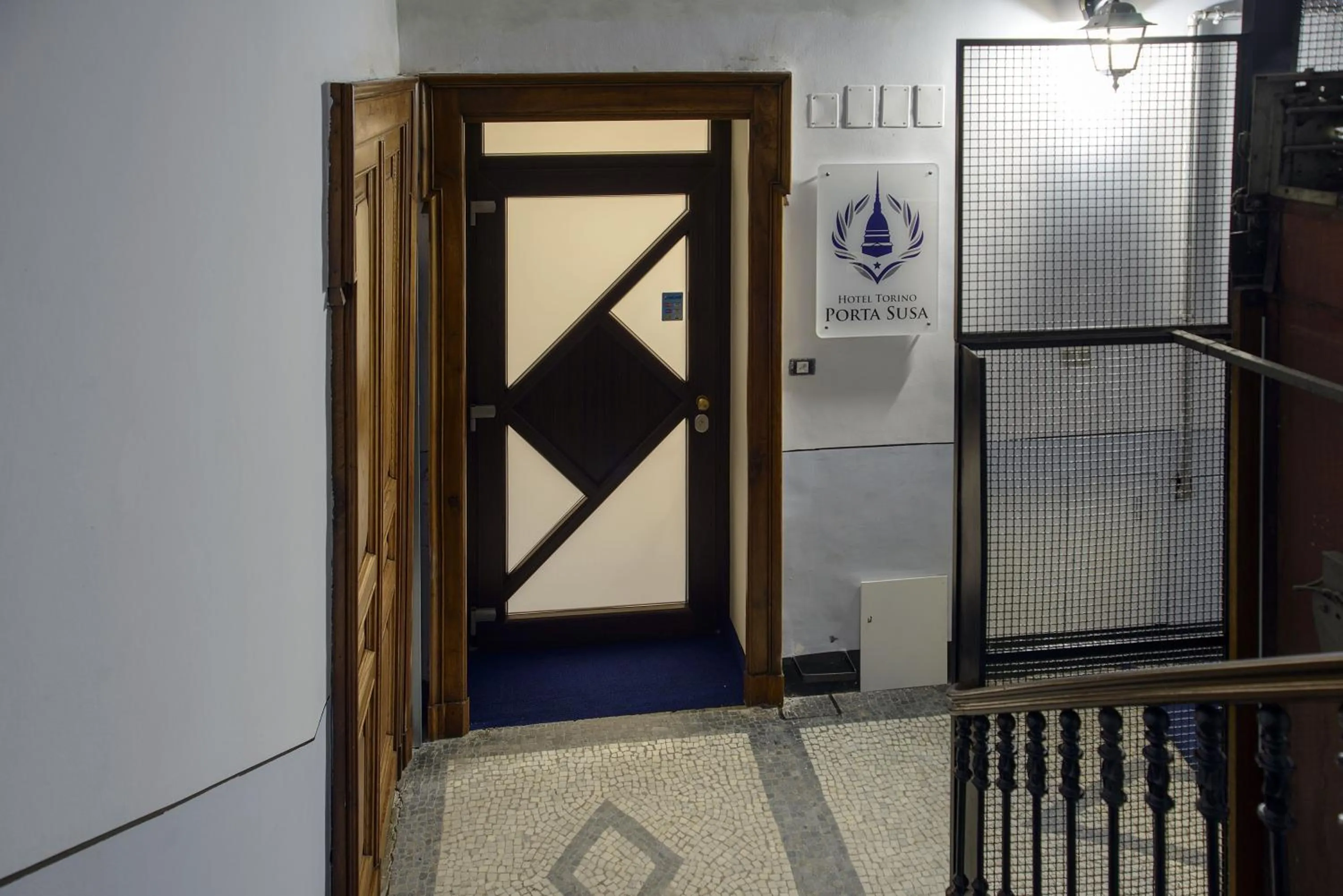 Decorative detail in Hotel Torino Porta Susa