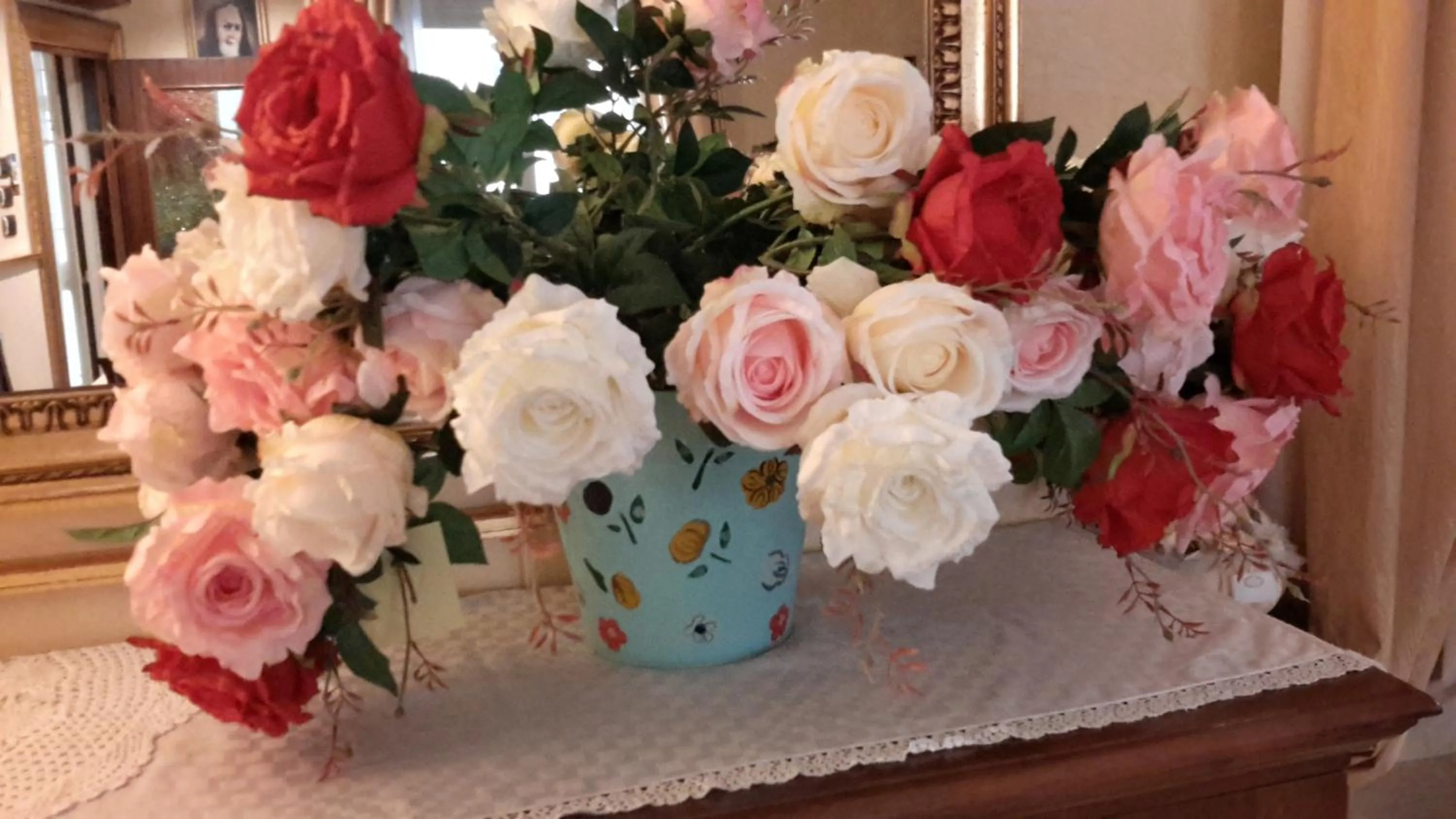 Decorative detail in Albergo Trento