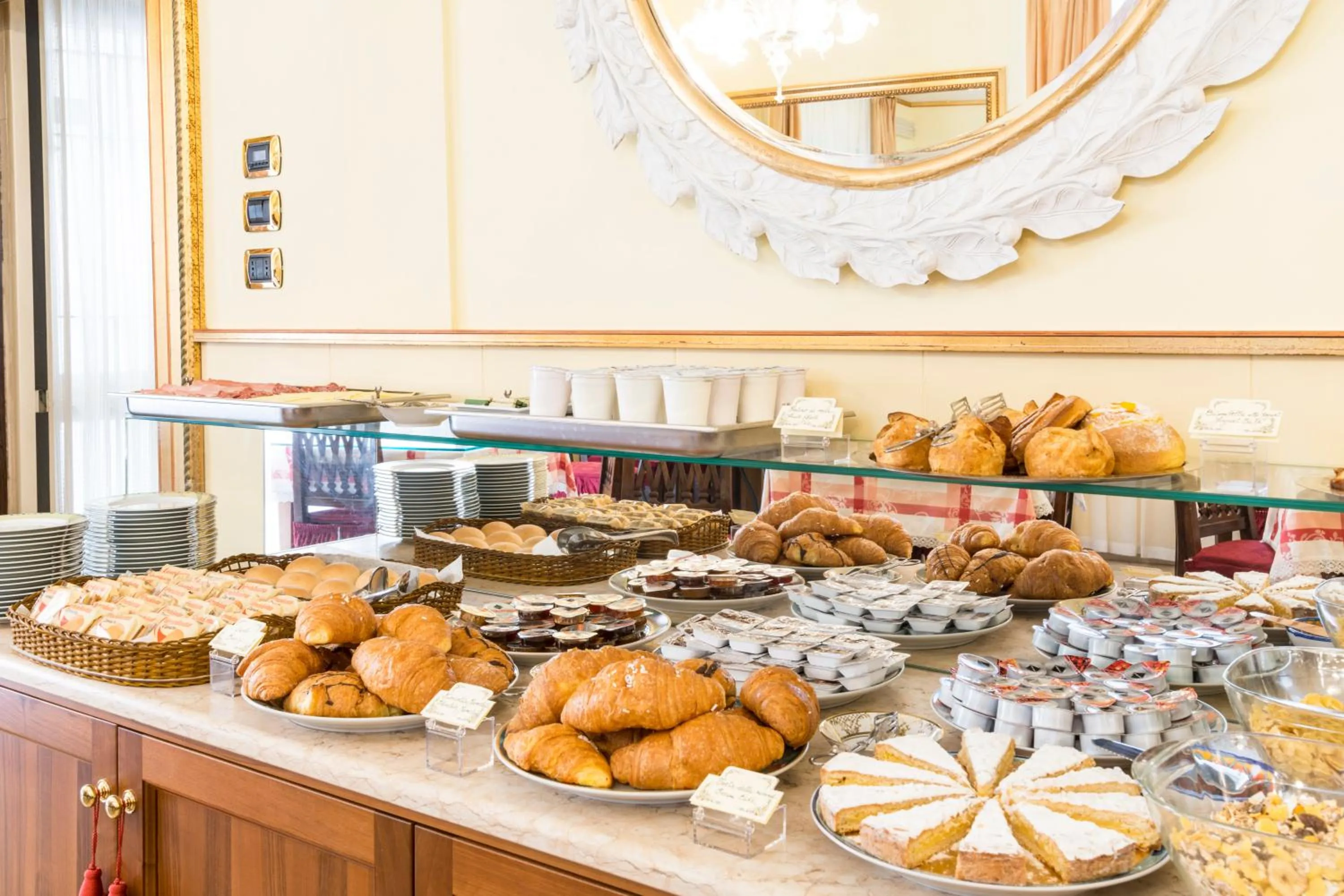 Food and drinks in Albergo Trento