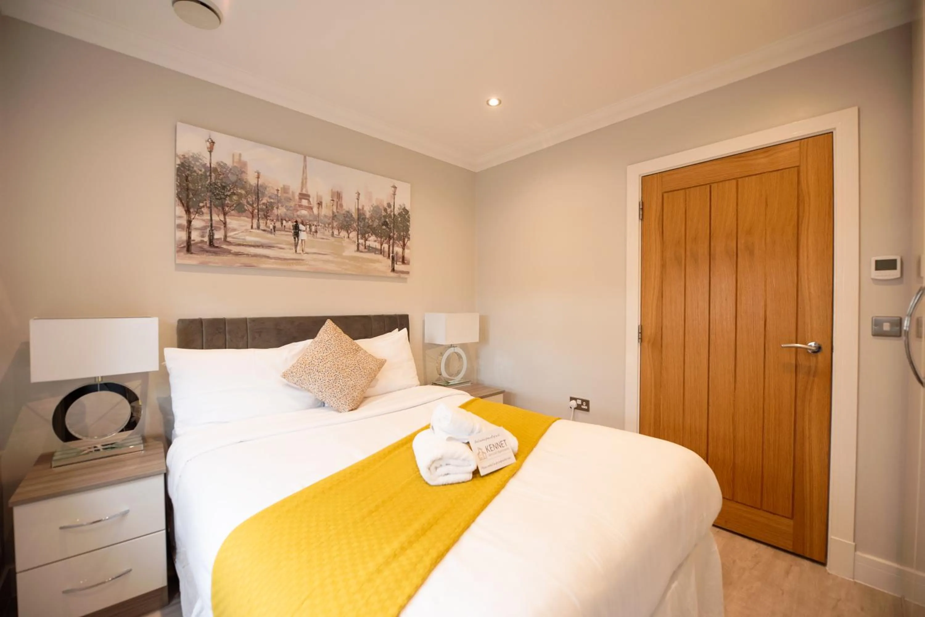 Bed in Malthouse Court