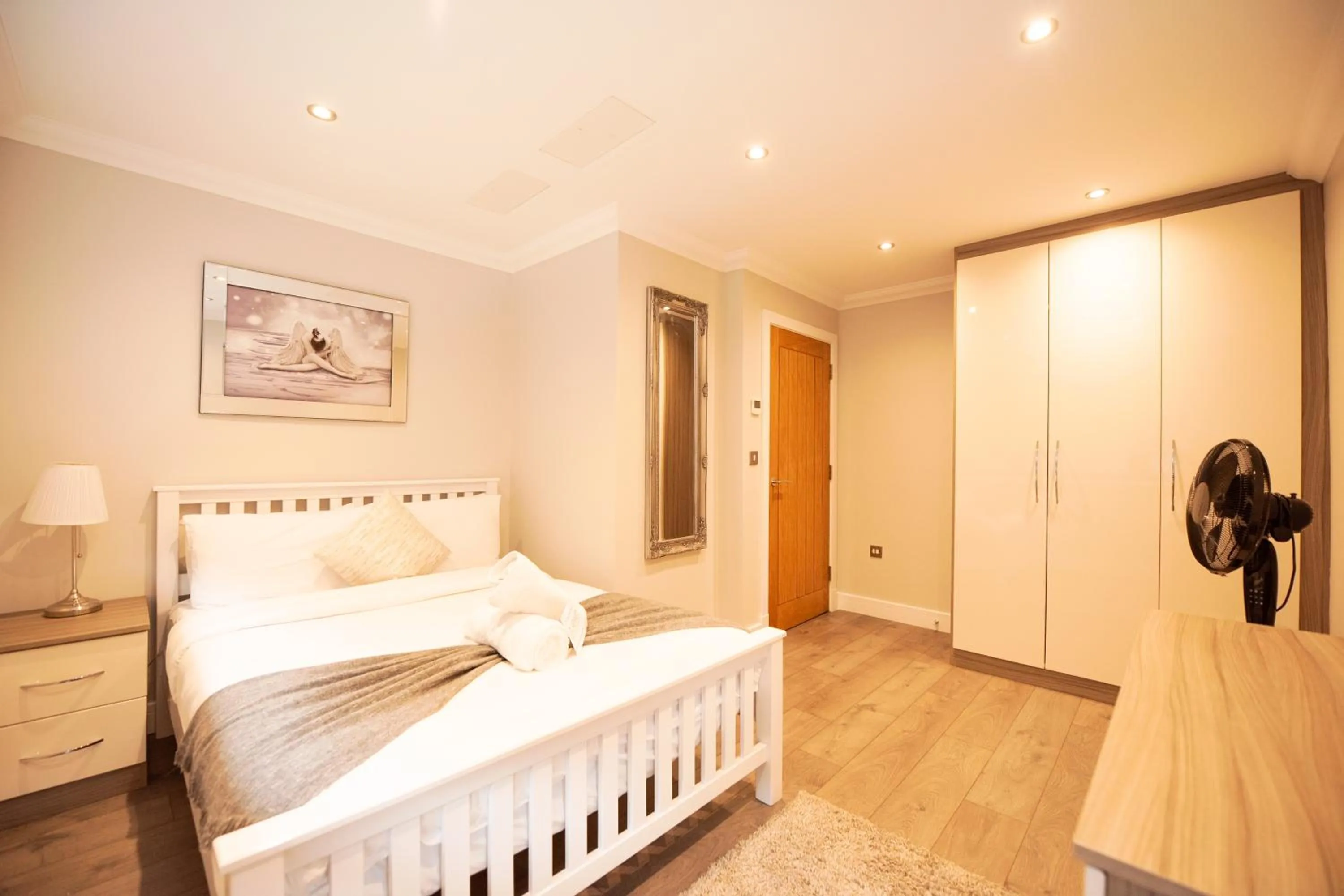 Bed in Malthouse Court