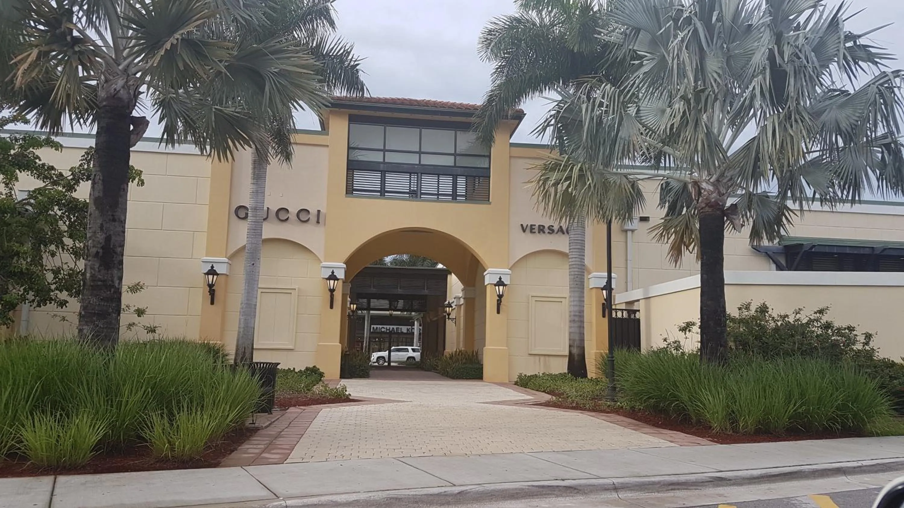 Property building in Sawgrass