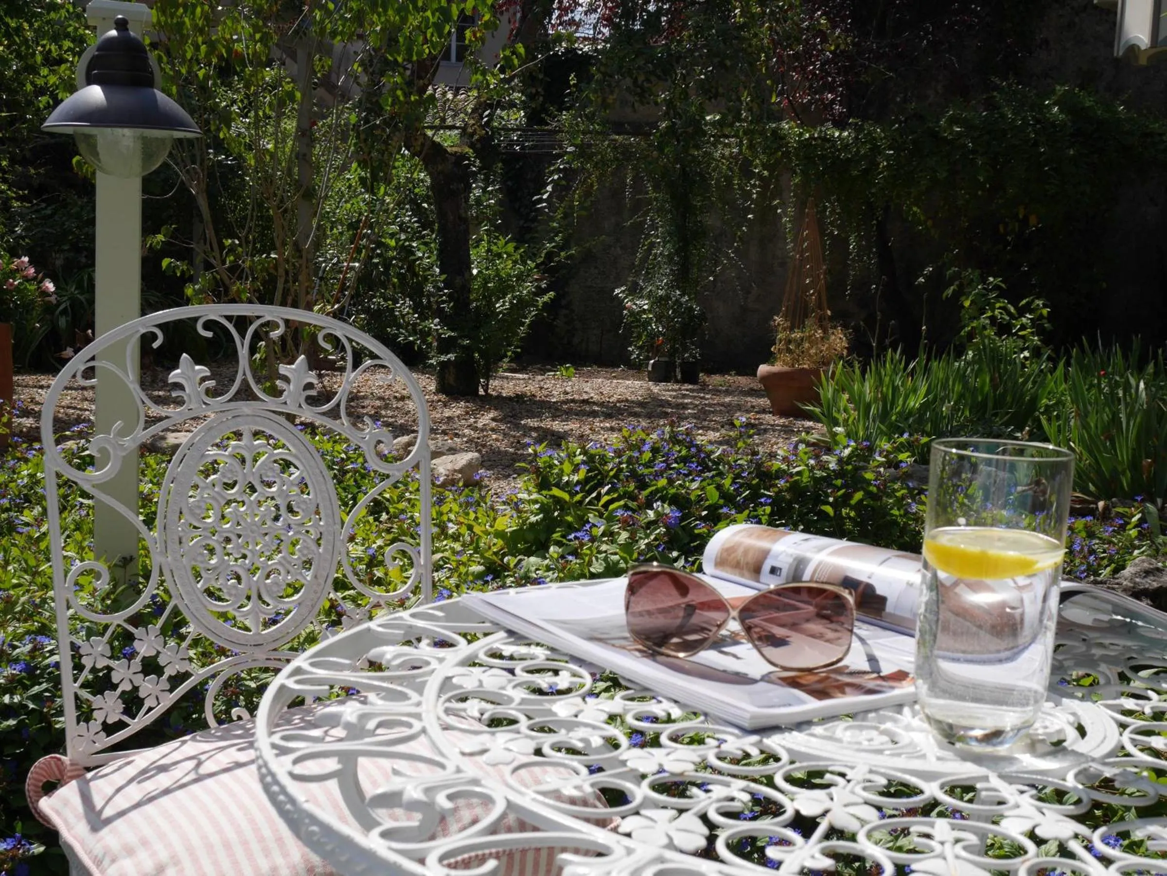 On site in L'Arbre D'Ange