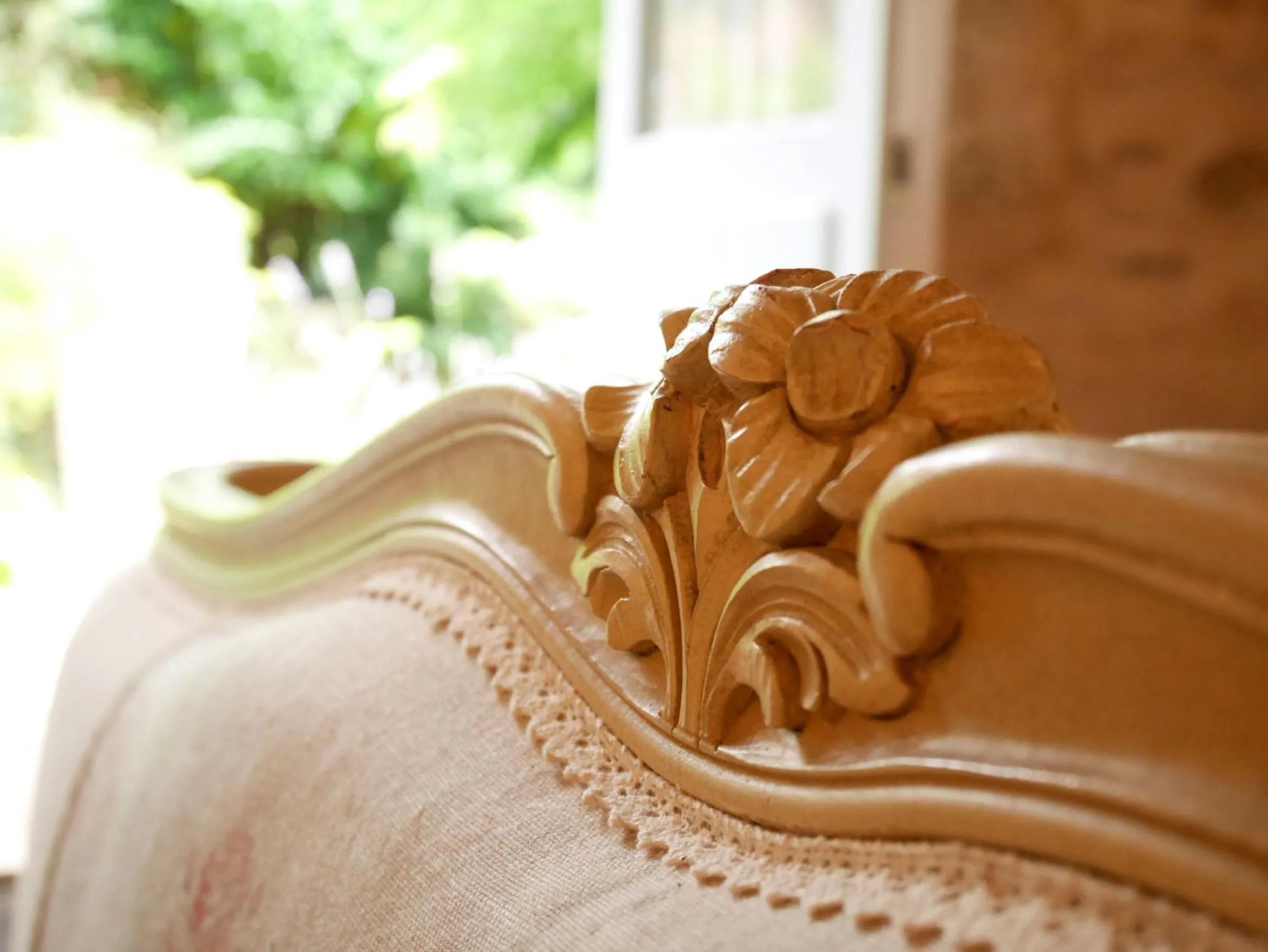 Decorative detail in L'Arbre D'Ange