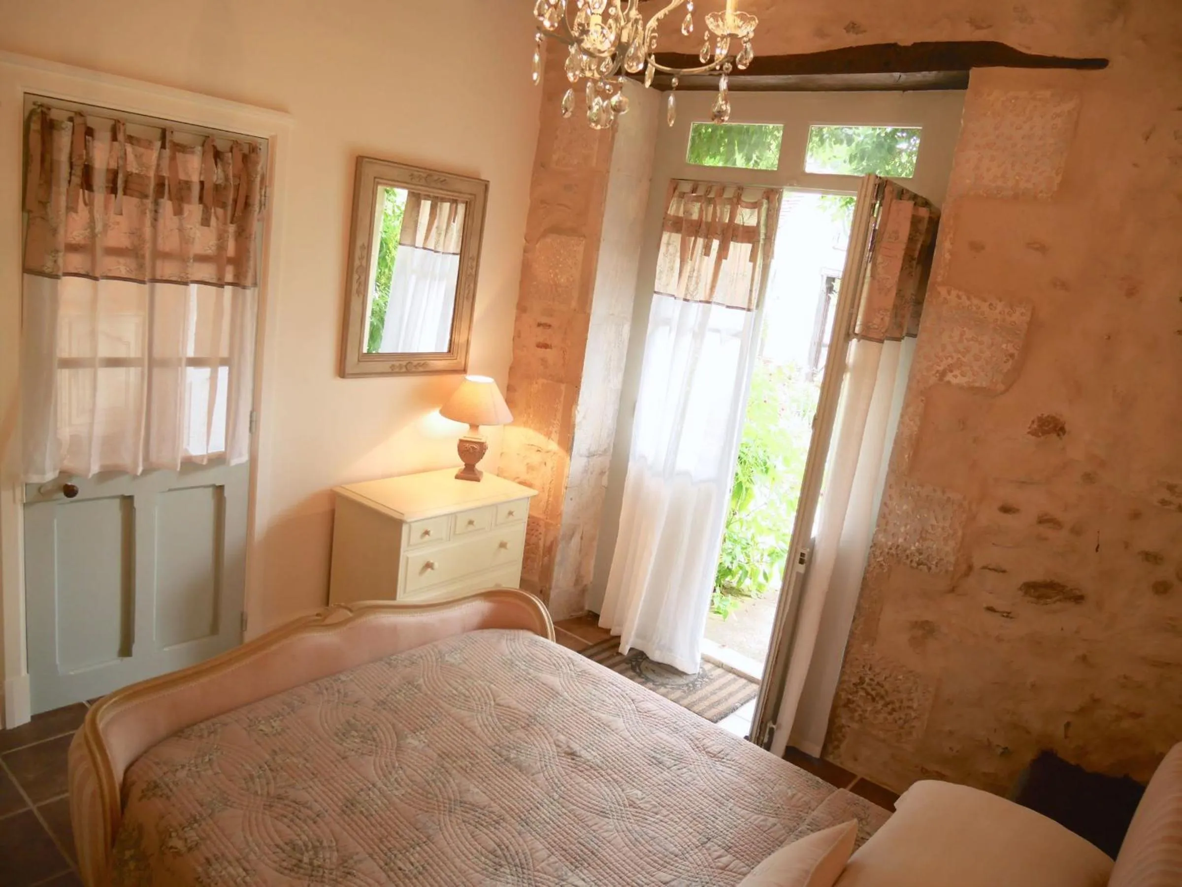 Decorative detail, Bed in L'Arbre D'Ange