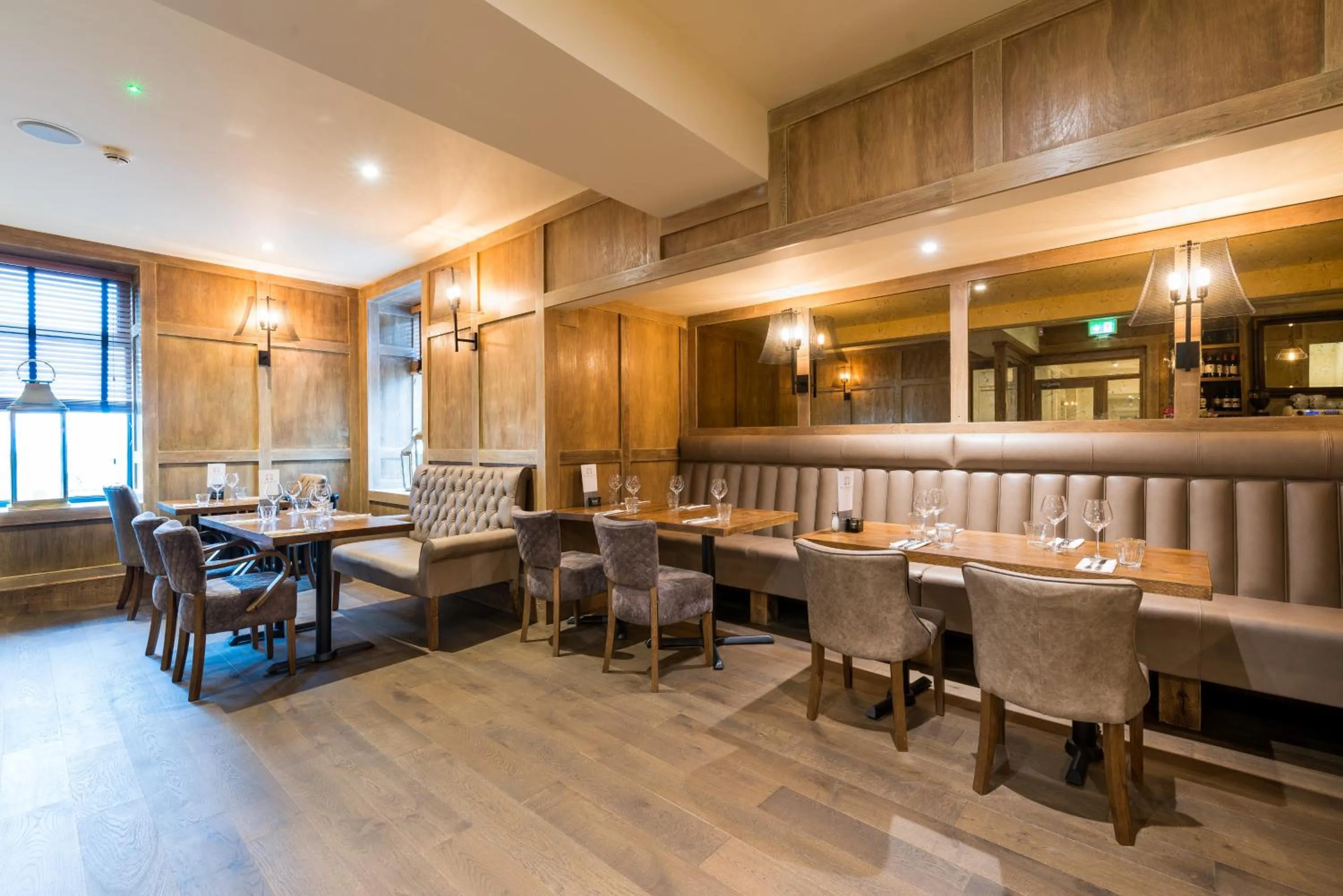 Restaurant/places to eat in Forest