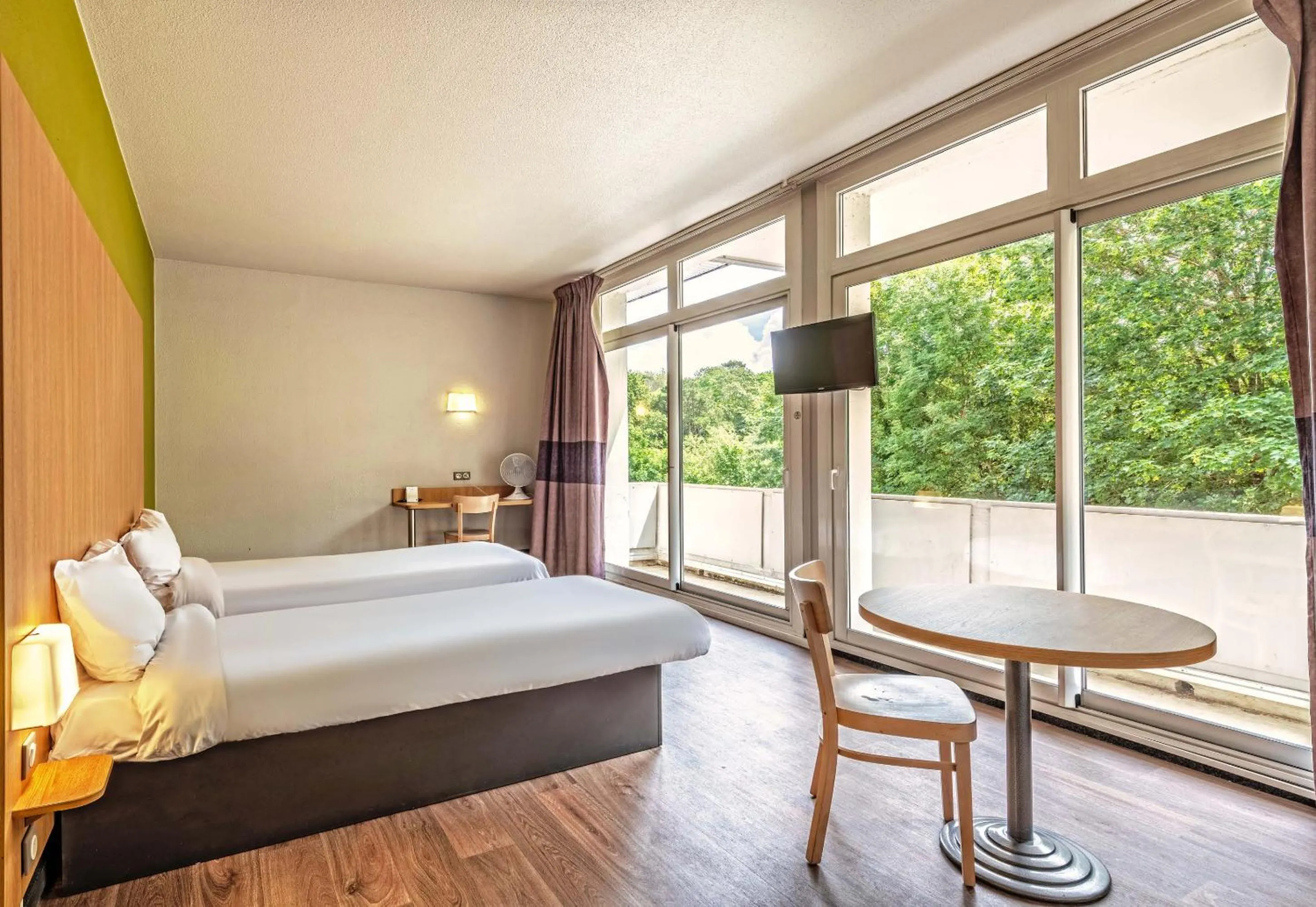 Bedroom, Bed in B&B HOTEL Quimper Sud Bénodet