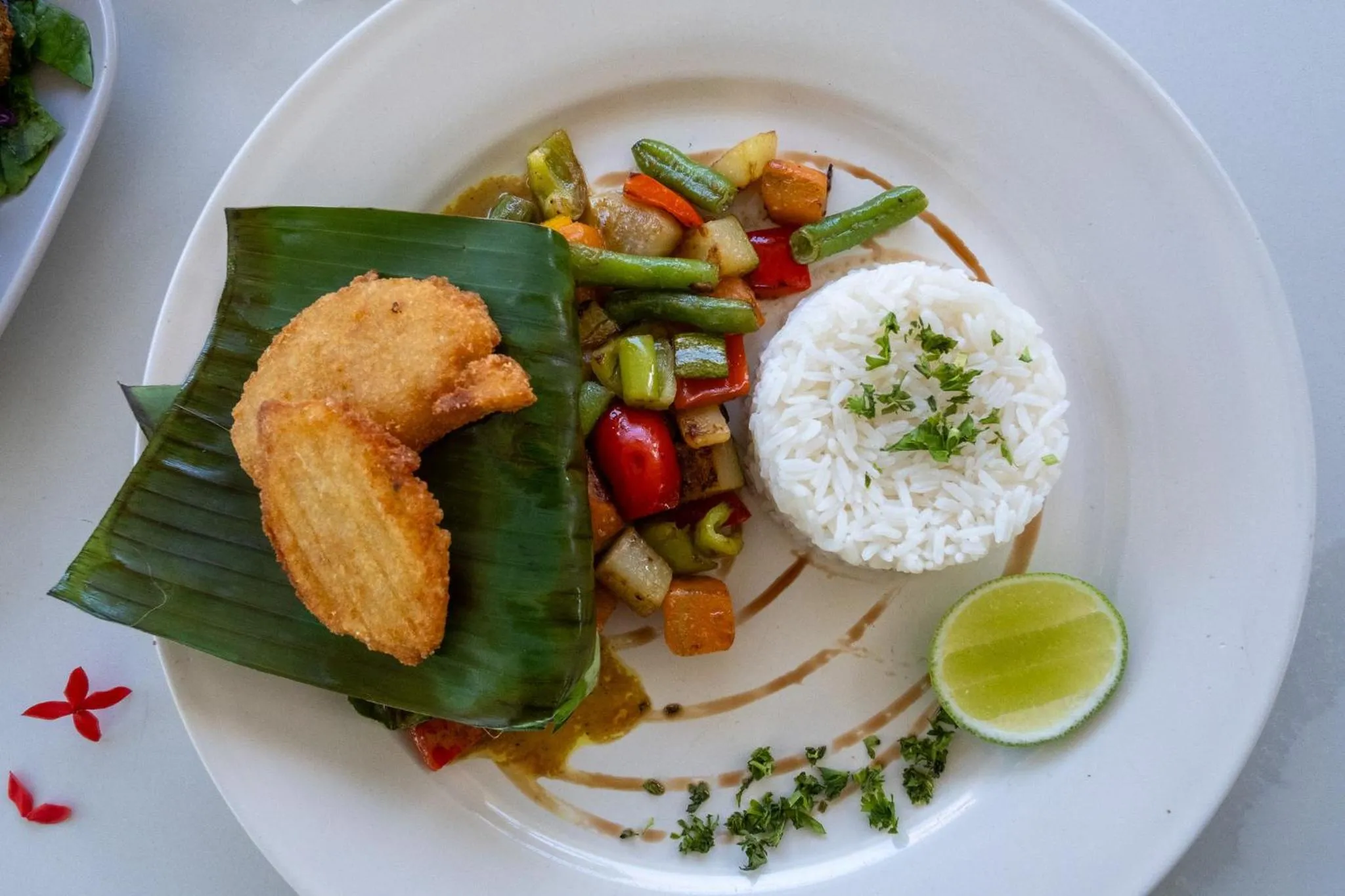 Food and drinks in El Encuentro Surf Lodge