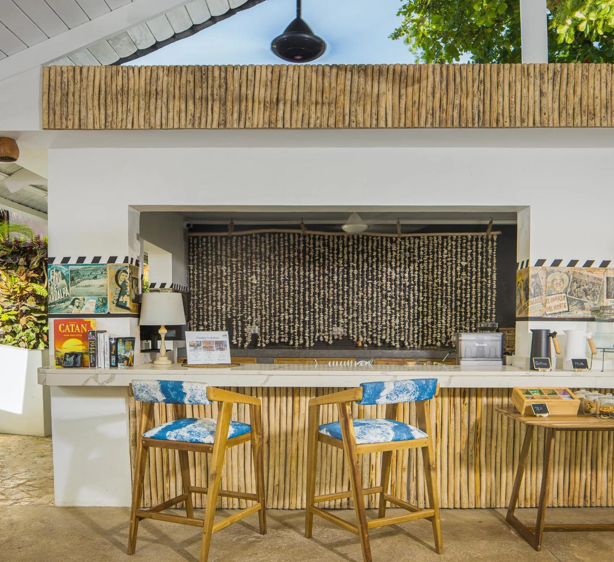 Lobby or reception in El Encuentro Surf Lodge