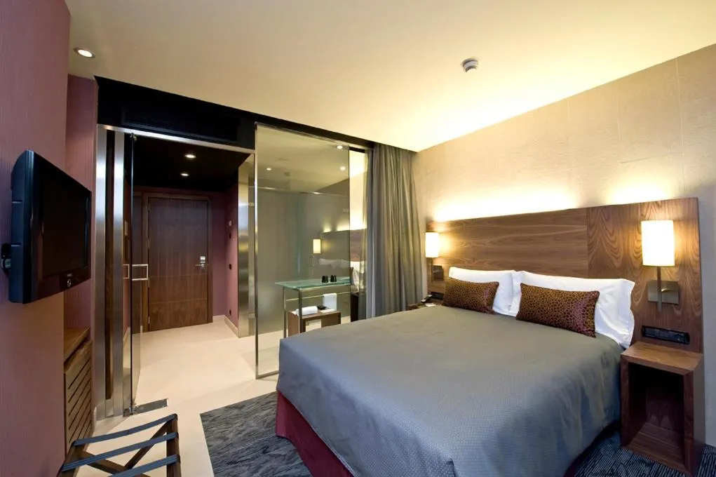 Bed in Hotel Badalona Tower