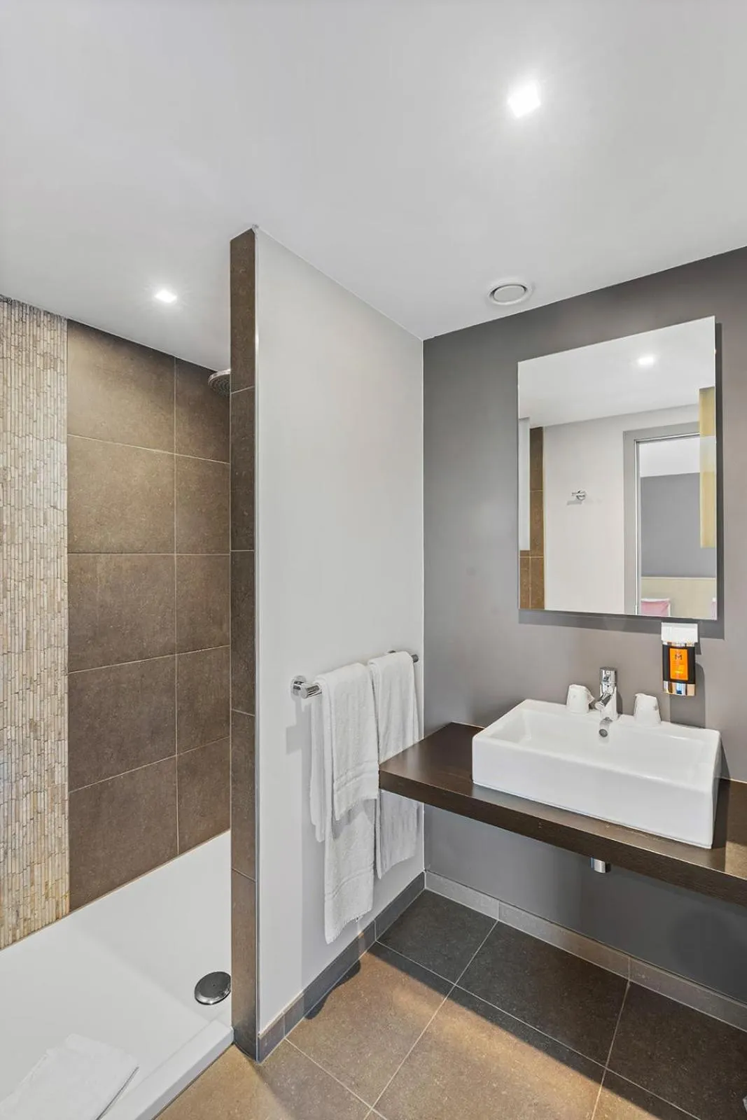 Bed in Relais de L'Empereur