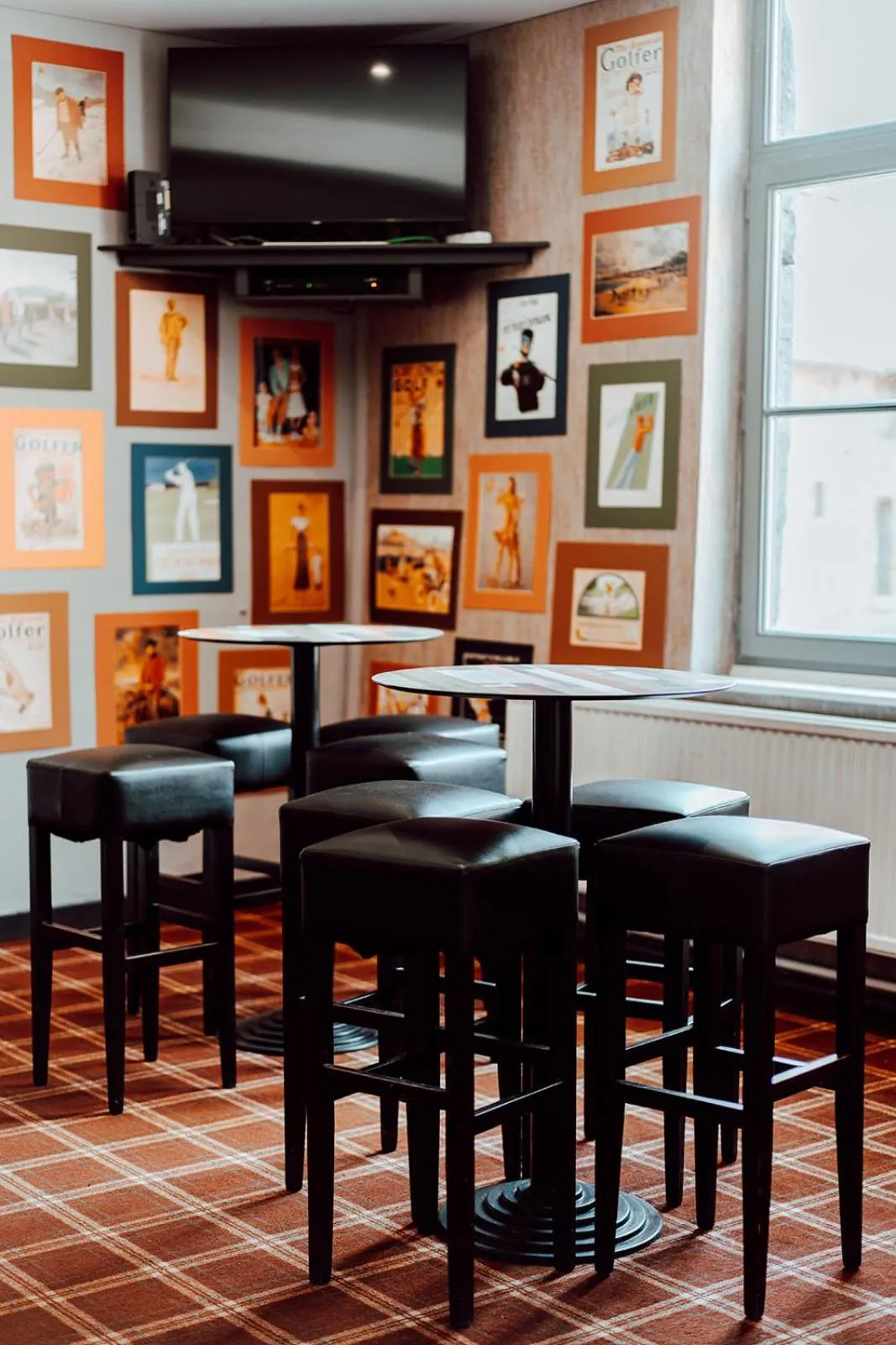 Restaurant/places to eat in Relais de L'Empereur