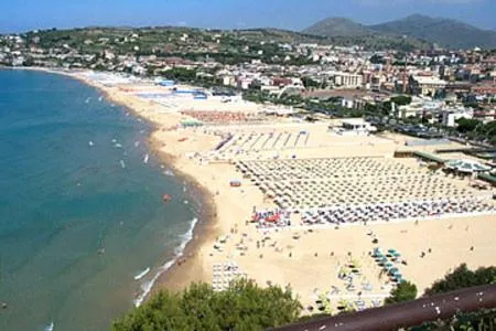Property building in Alloggio Turistico con camere indipendenti La Casa di Nonna Maria