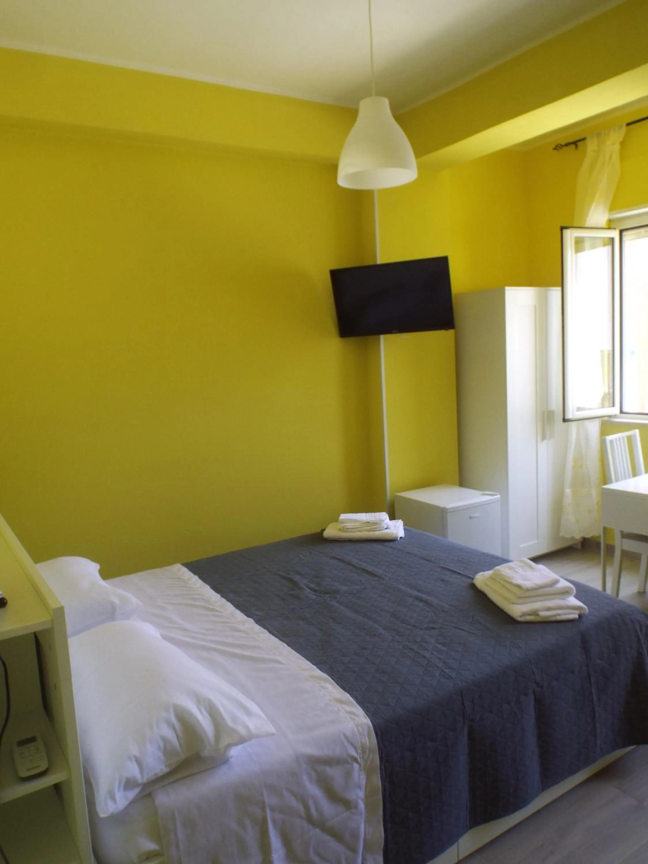 Bed in veranda sul mare