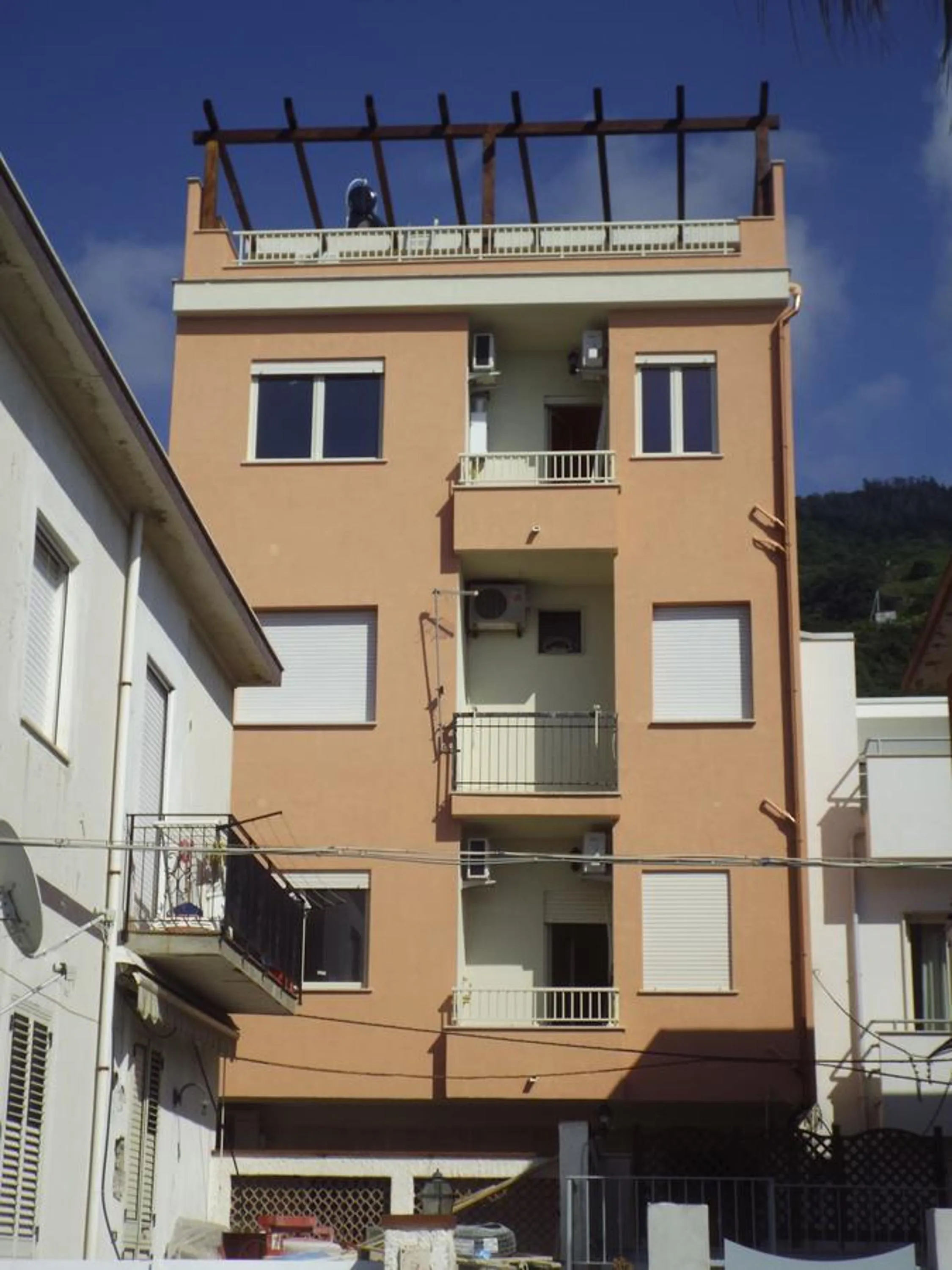 Facade/entrance in veranda sul mare