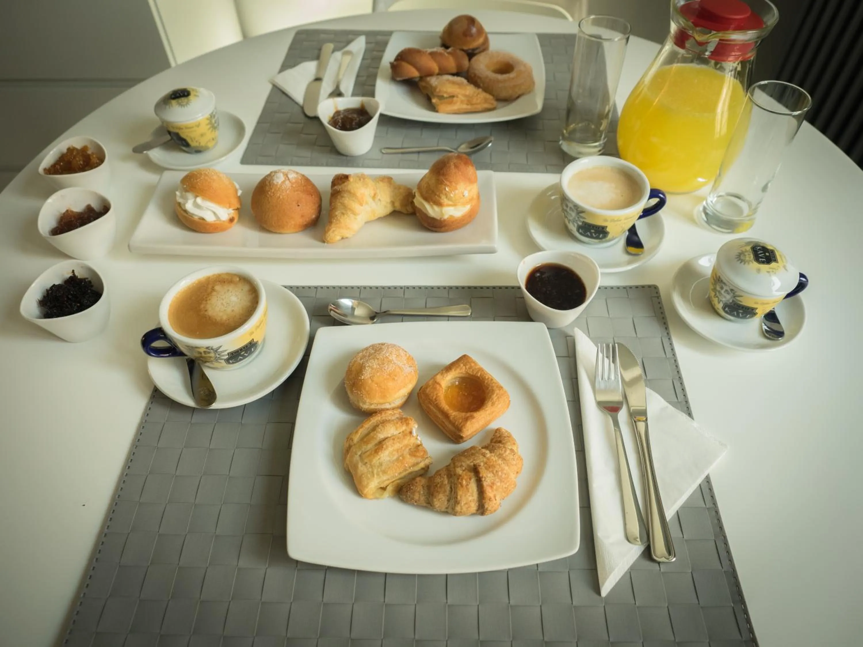 Breakfast in Ajde rooms & breakfast