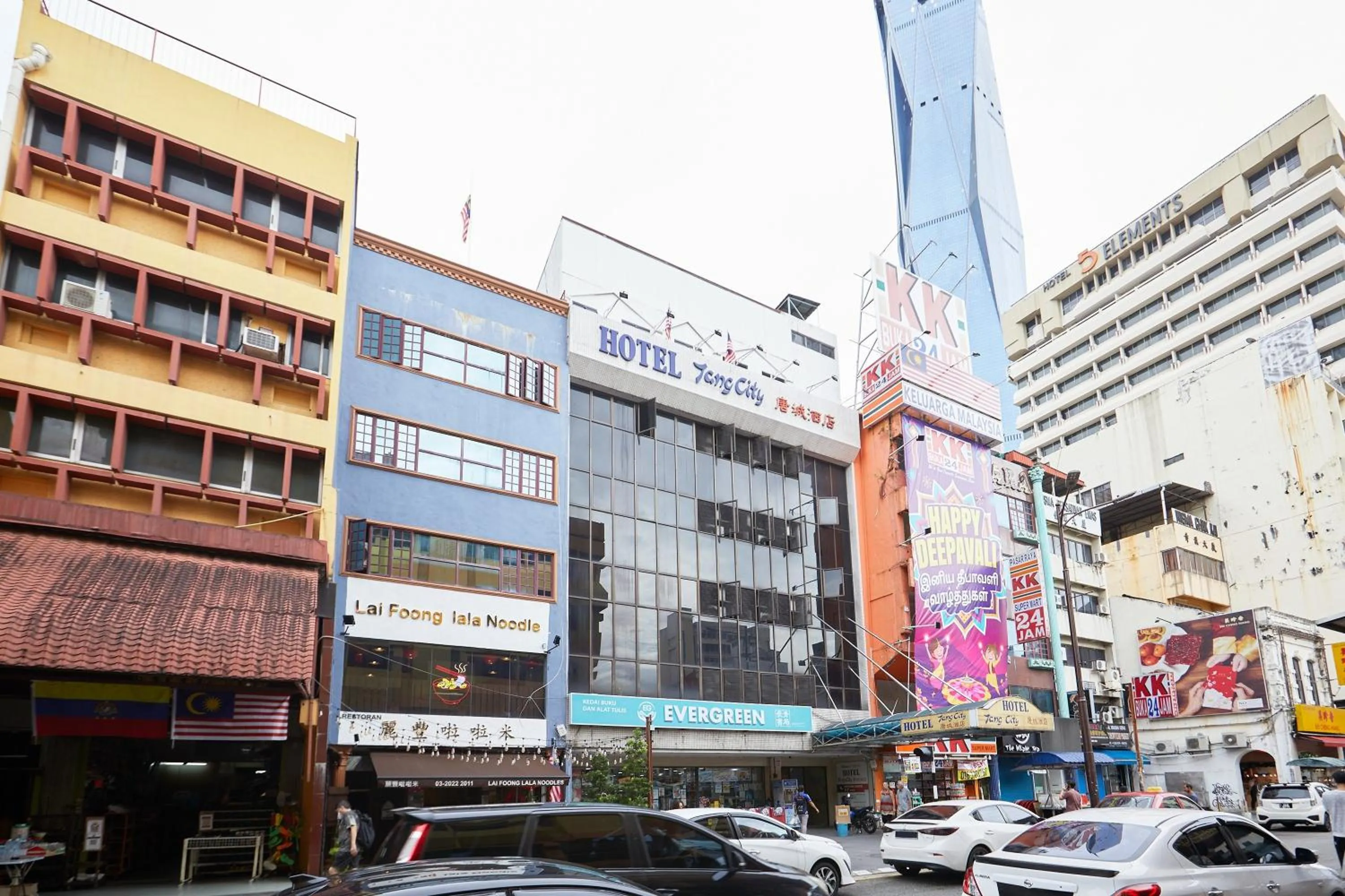 Property building in Tang City Hotel, Petaling Street, Merdeka PNB 118 Tower