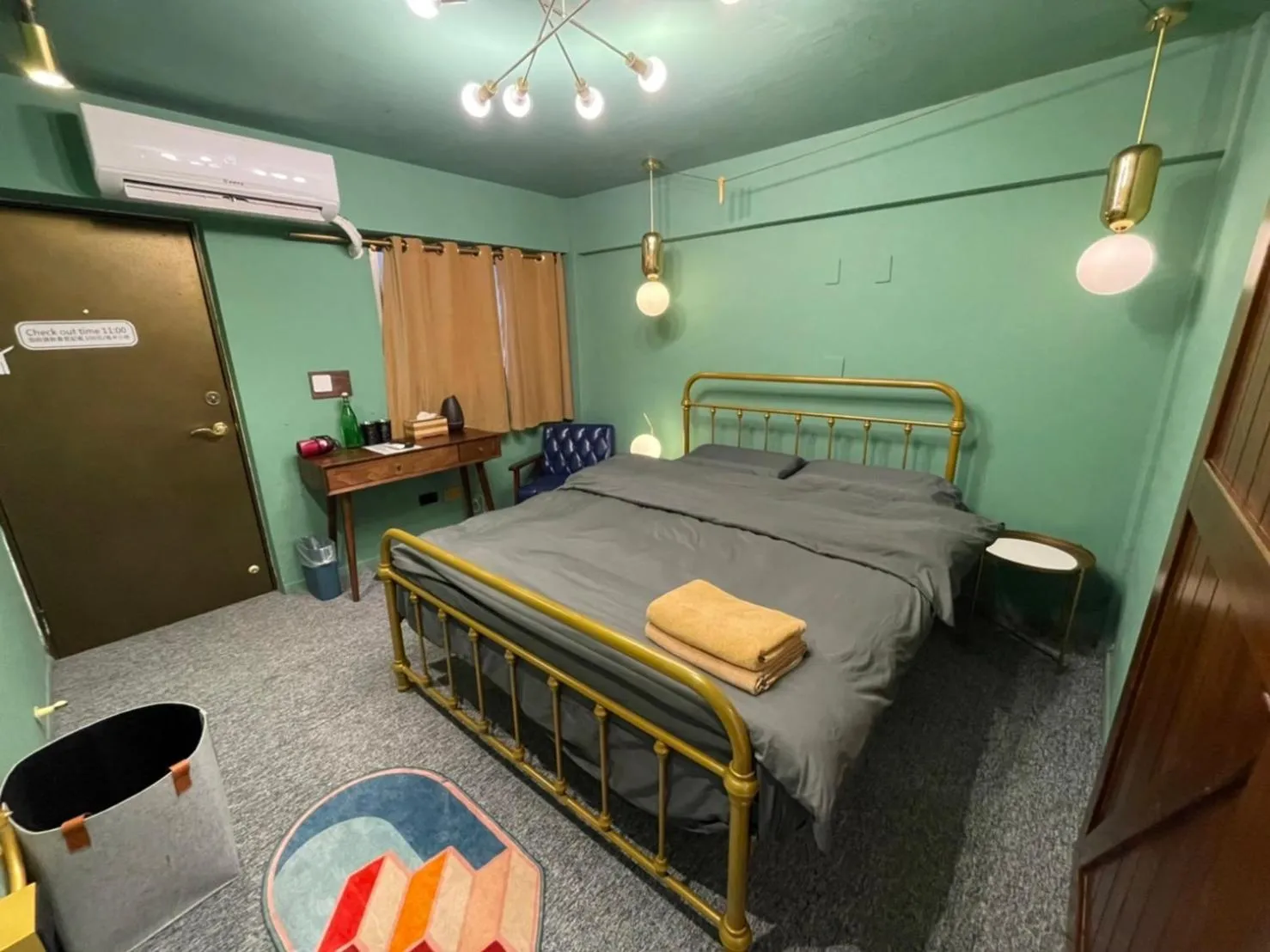 Photo of the whole room, Bed in Hinoki Mansion