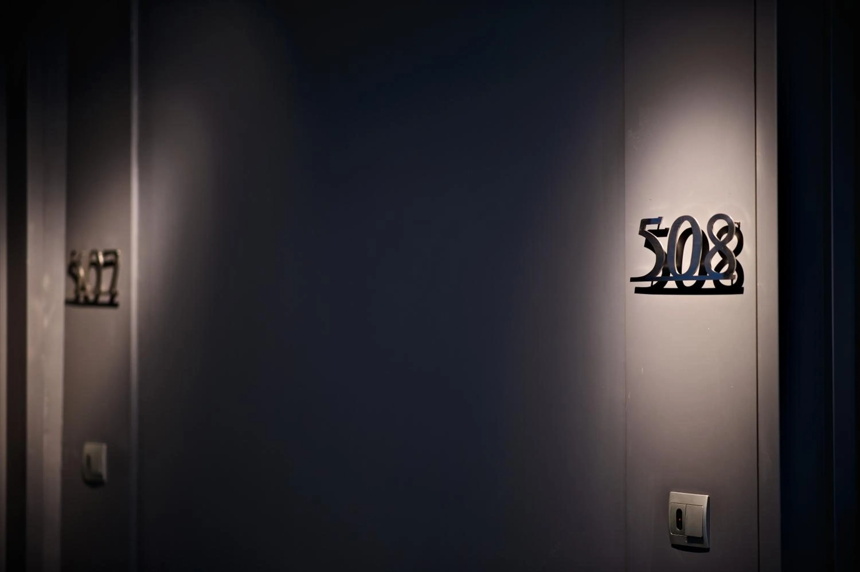 Logo/Certificate/Sign in The Suites Taitung