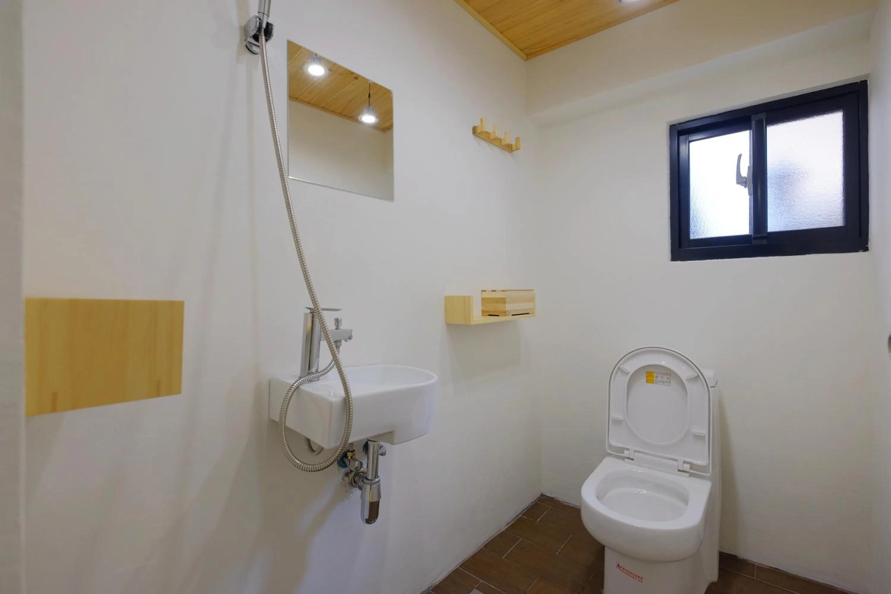 Shower in Loft Wo Design Inn