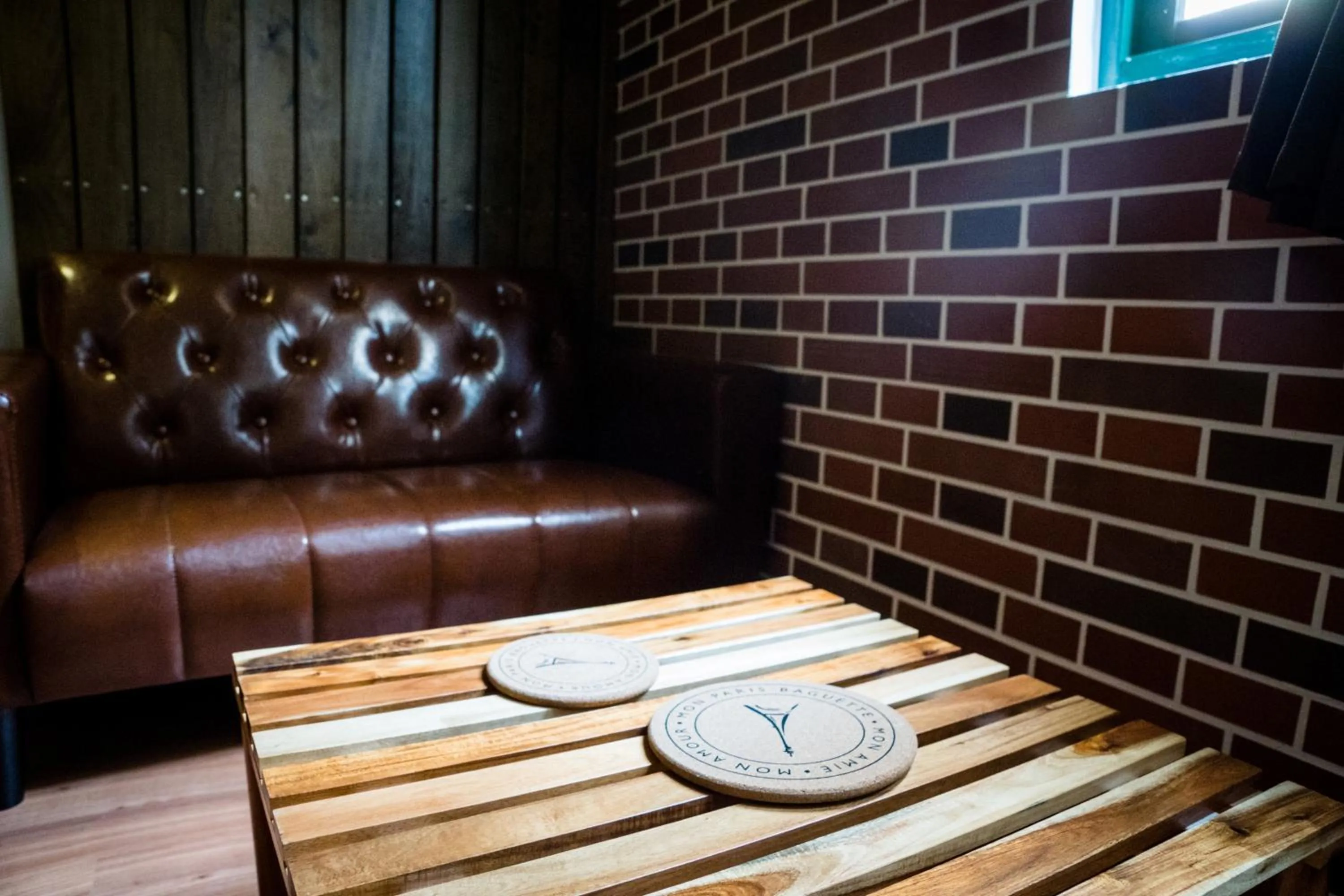 Property building in Loft Wo Design Inn