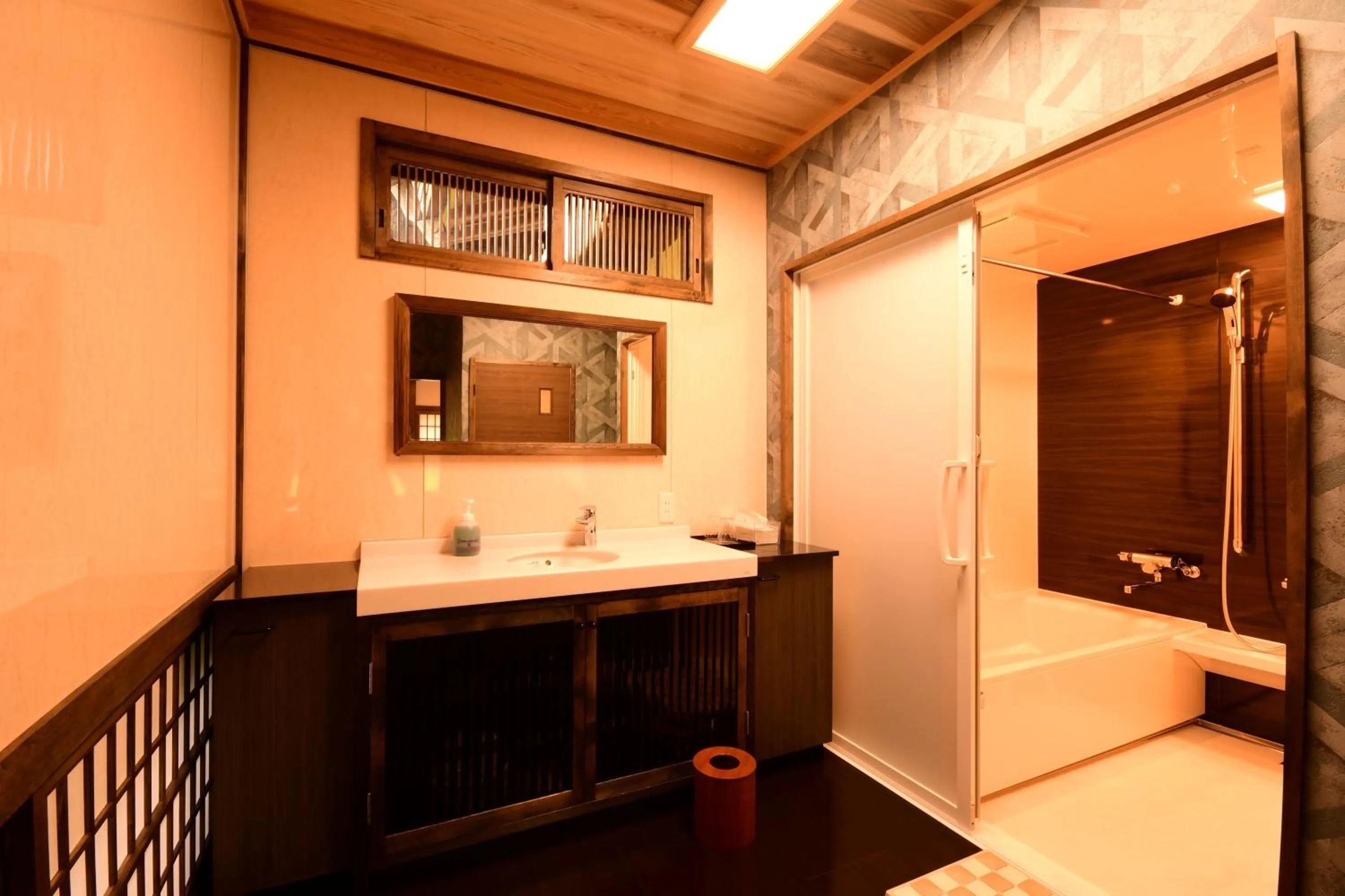 Photo of the whole room in Koyasan Shukubo Jokiin