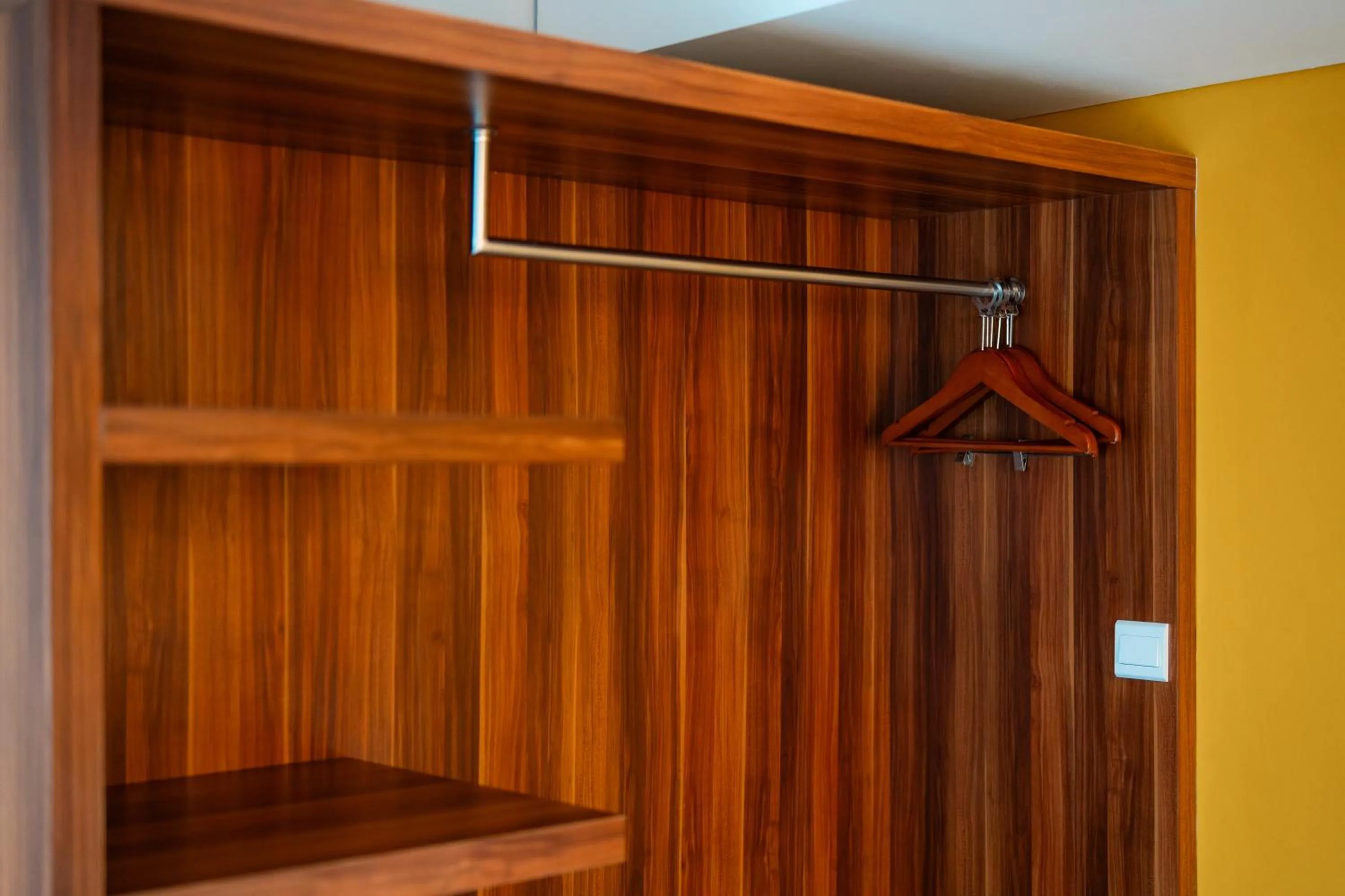 wardrobe in Swiss-Belexpress Kuta Legian