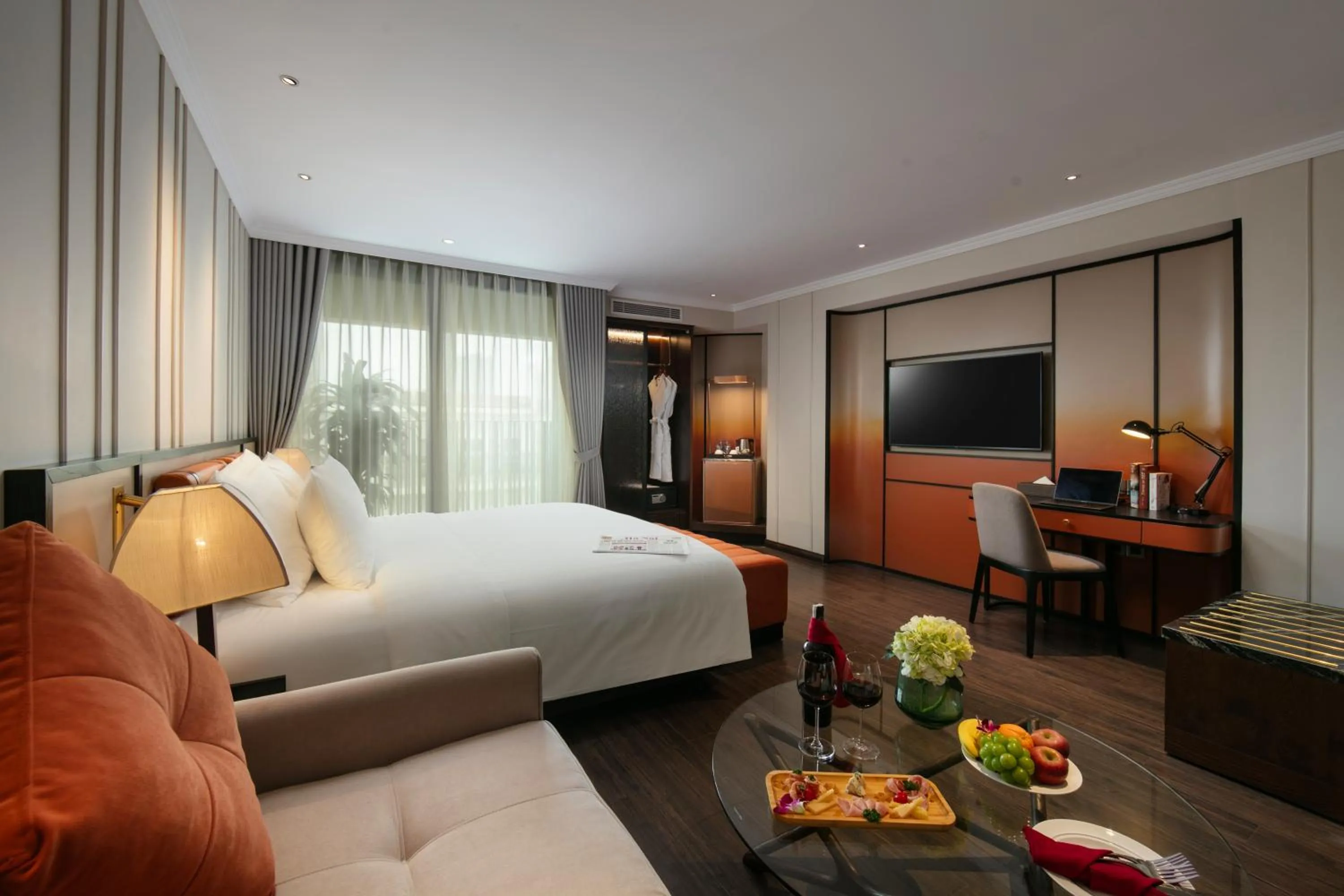 Photo of the whole room, Bed in The Chi Boutique Hotel